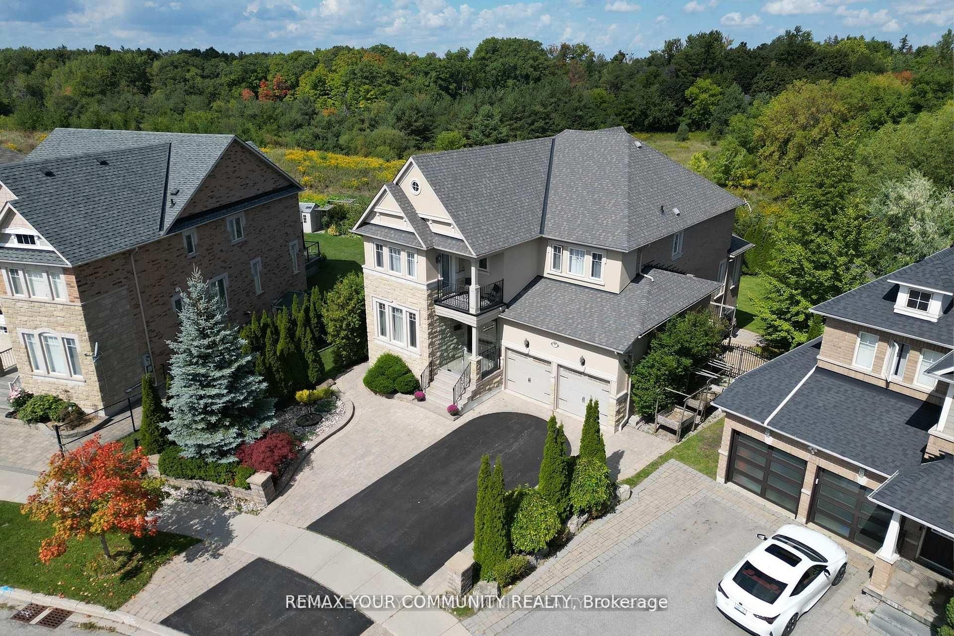 35 Vandervoort Drive, Richmond Hill, ON L4E 0C7 photo 4