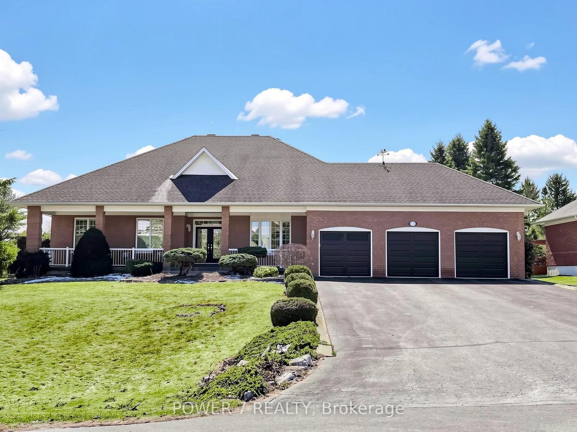 49 Pettet Road, Whitchurch-Stouffville, ON L4A 3J2 photo 2