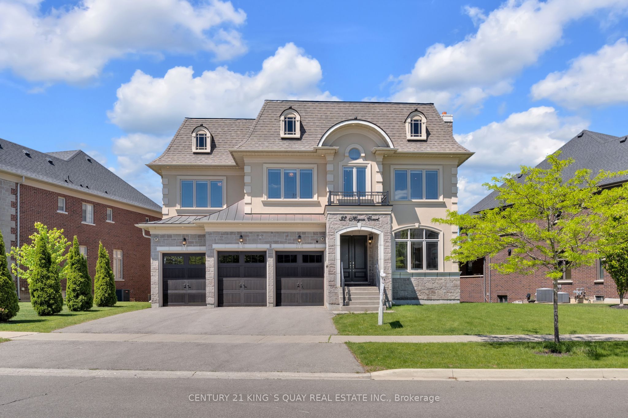 32 Hogan Court, King, ON L7B 0M1 photo 4