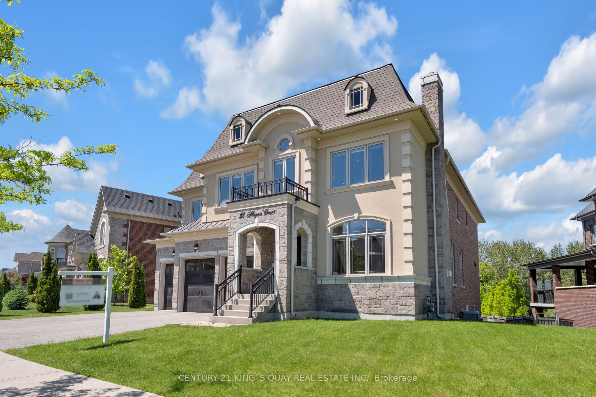 32 Hogan Court, King, ON L7B 0M1 photo 5