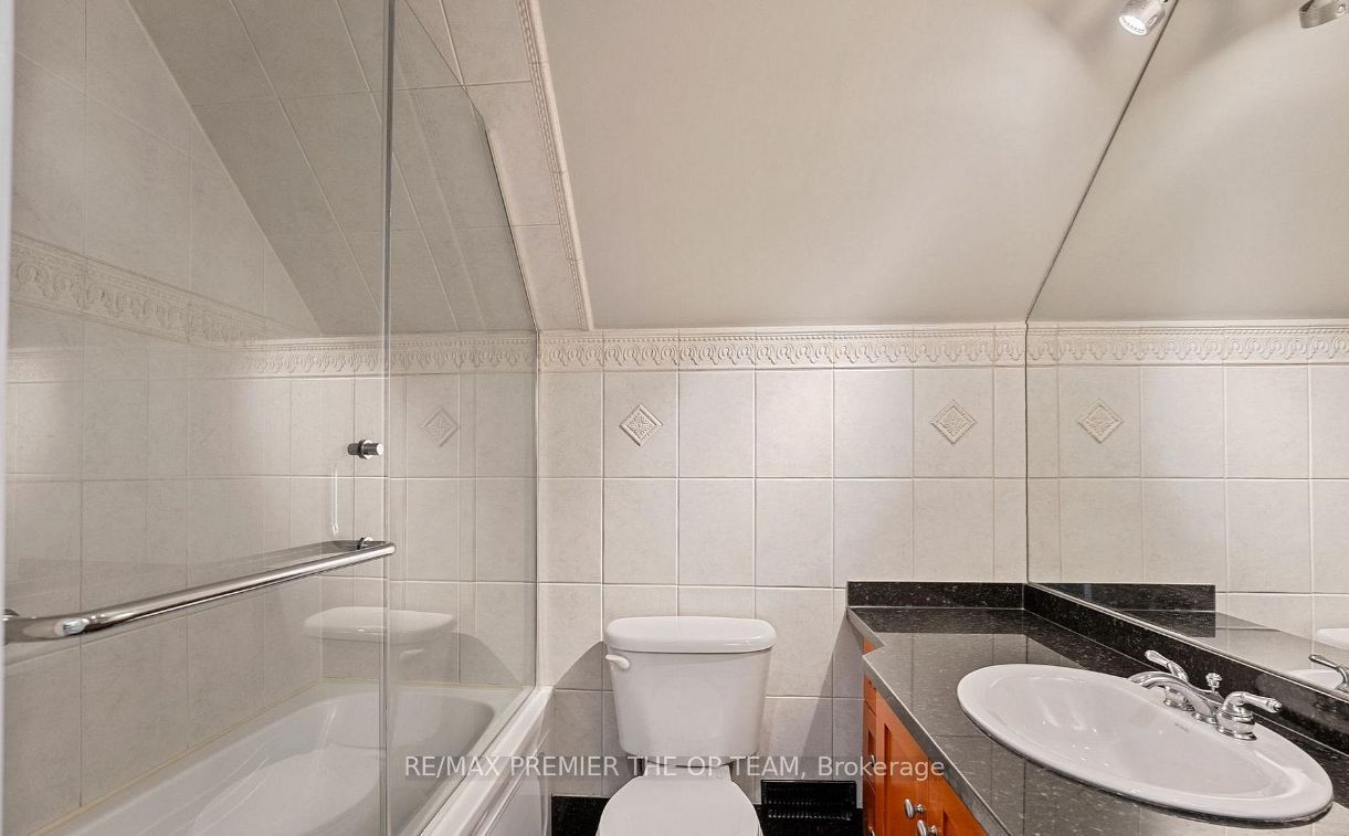 58 Calera Crescent Loft, Vaughan, ON L4H 1V9 photo 4