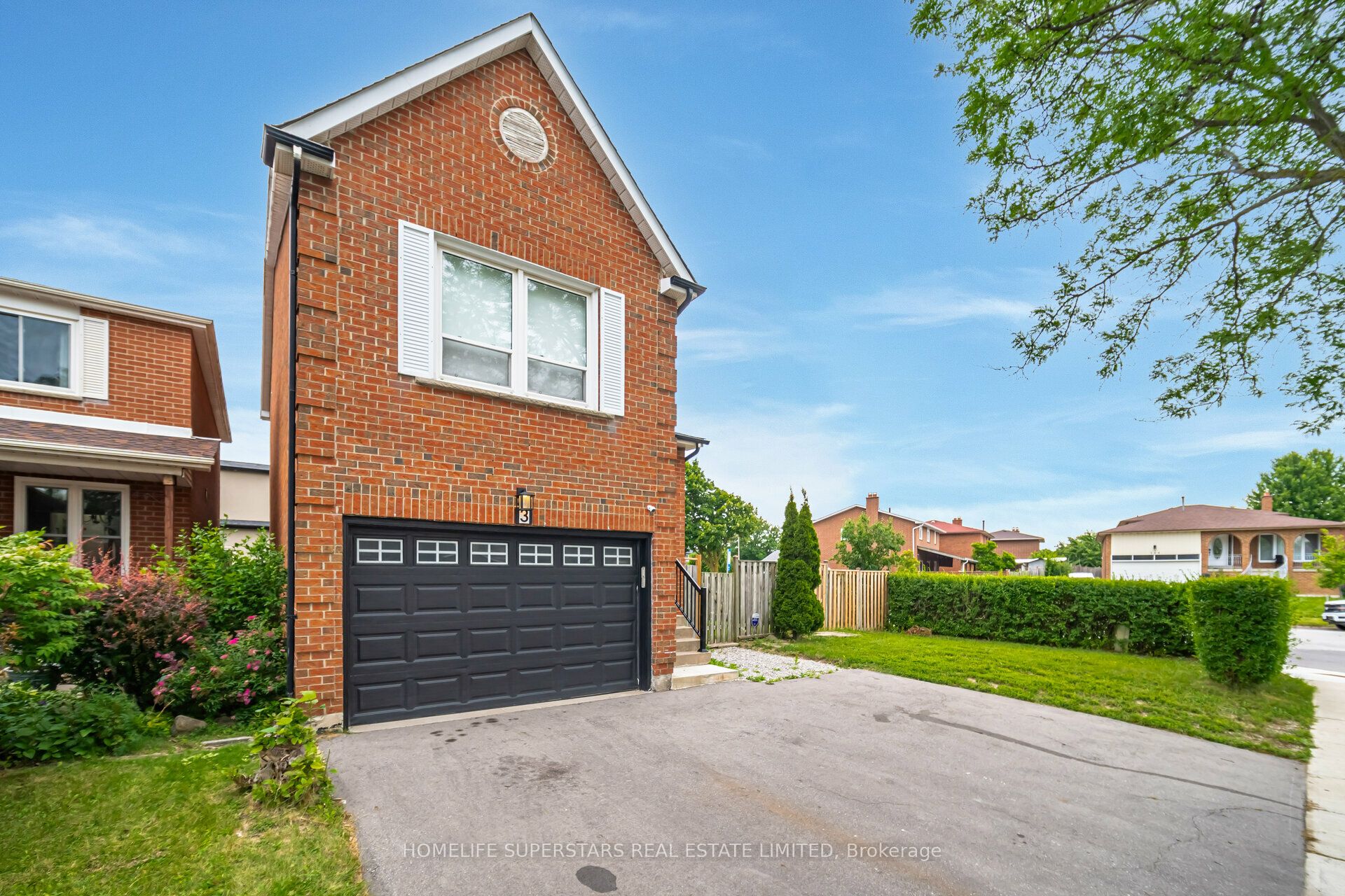 3 New Seabury Drive, Vaughan, ON L4K 2B7 photo 2