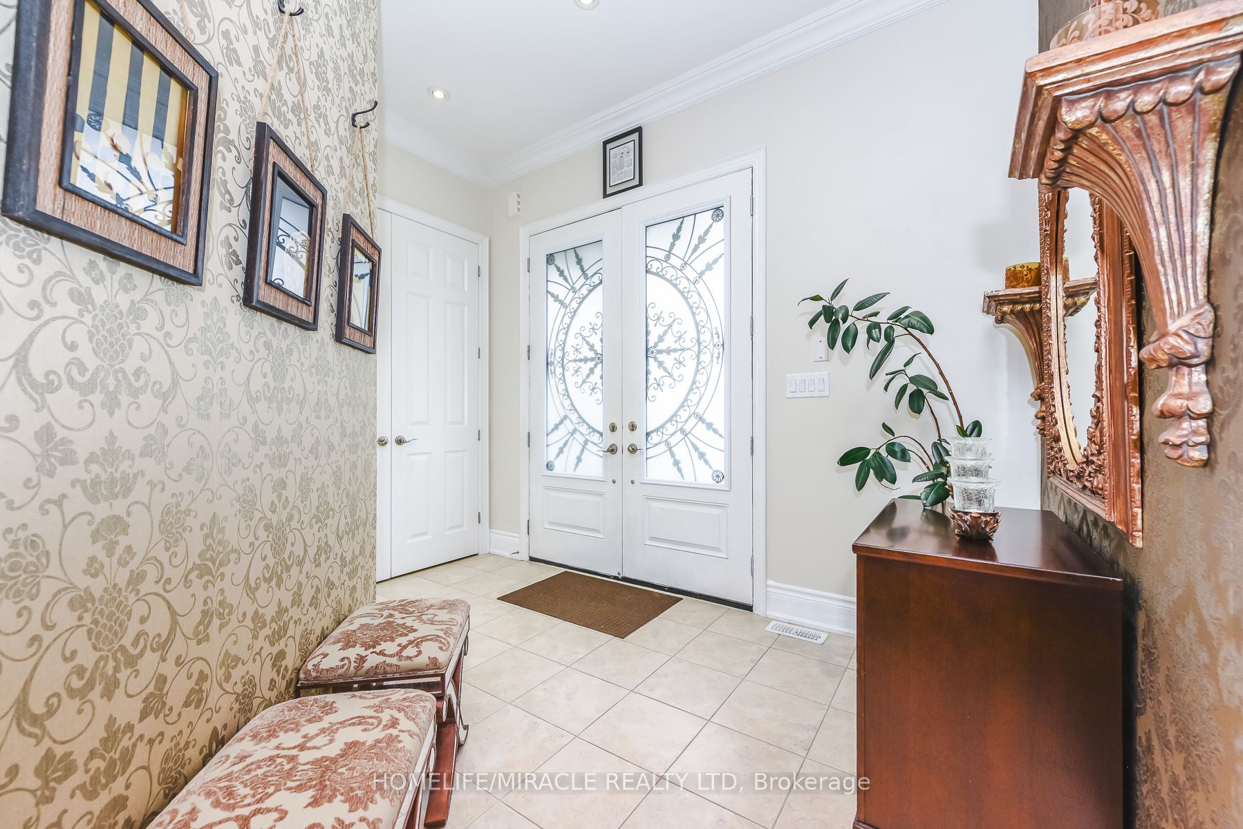 37 Venkata Drive, Vaughan, ON L4H 3X9 photo 2