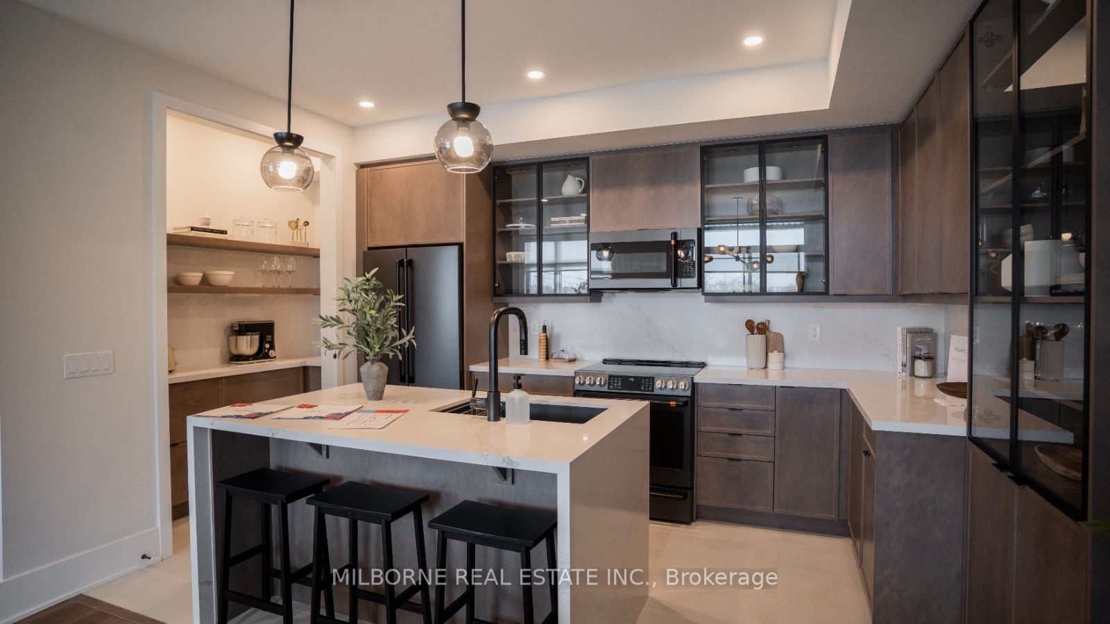 8 Arthur Plaxton Way, Markham, ON L6E 2E5 photo 4