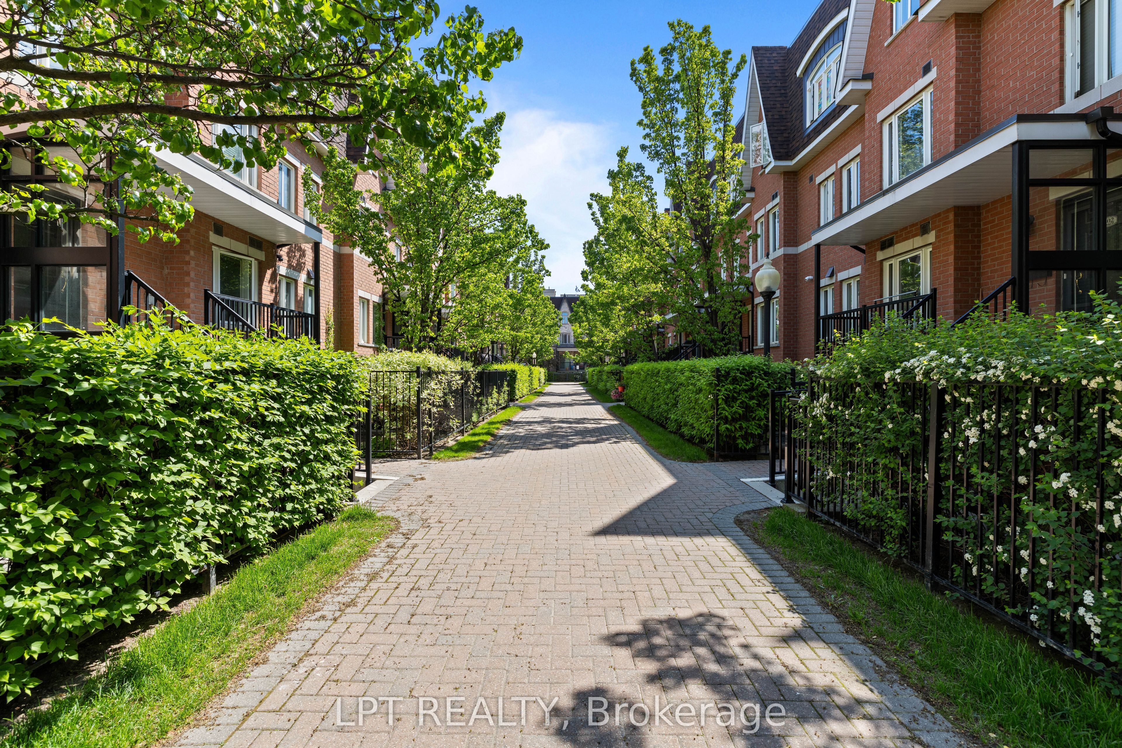 312 John Street 362, Markham, ON L3T 0A7 photo 2
