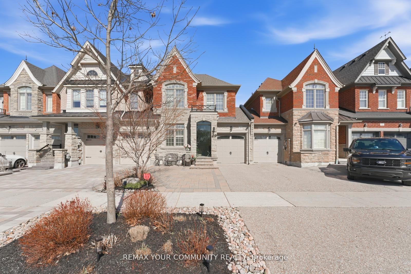 29 Spring Hill Drive, King, ON L7B 0B4 photo 5