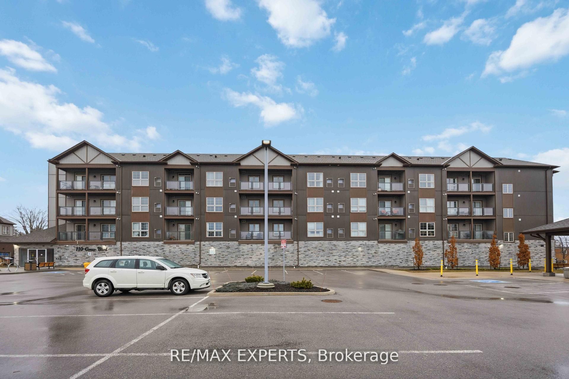 110 Grew Boulevard 311, Georgina, ON L0E 1L0 photo 2