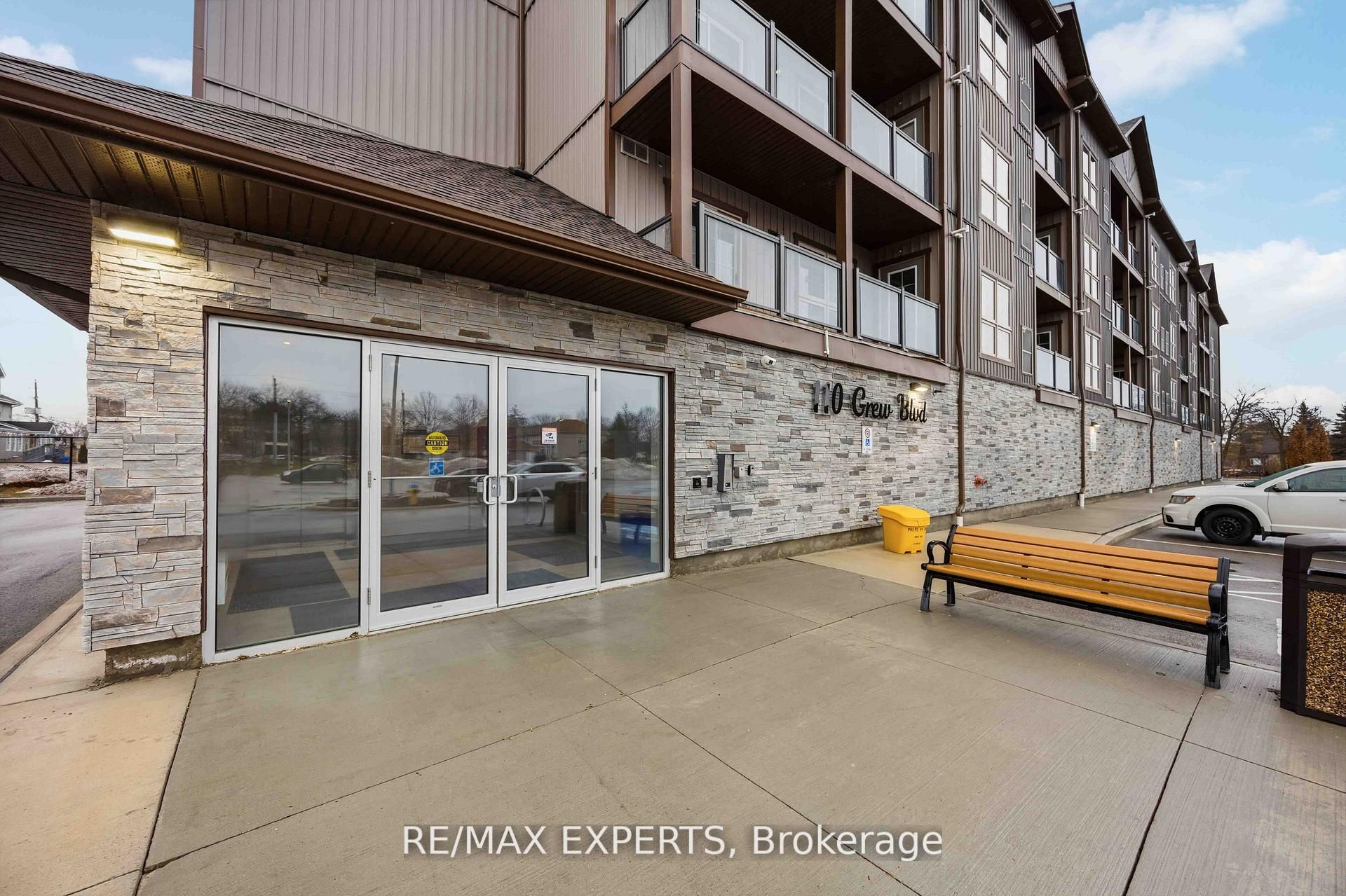 110 Grew Boulevard 311, Georgina, ON L0E 1L0 photo 4
