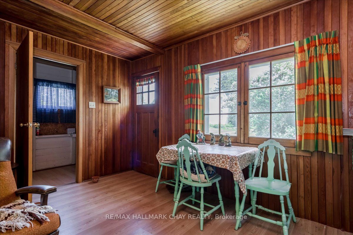 1056 Ewart Street, Innisfil, ON L0L 1C0 photo 4