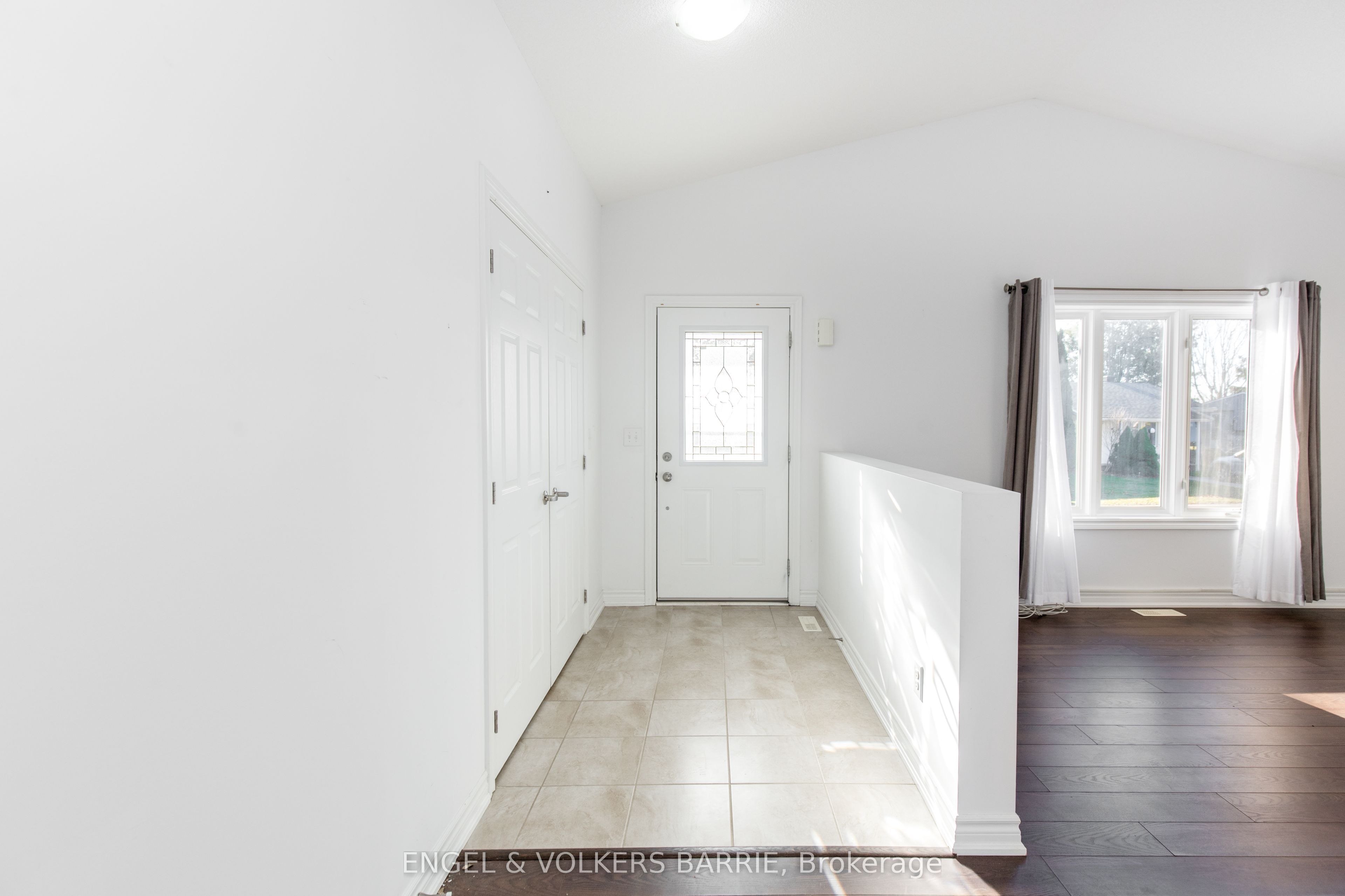 38 Linden Lane, Innisfil, ON L9S 1P2 photo 3