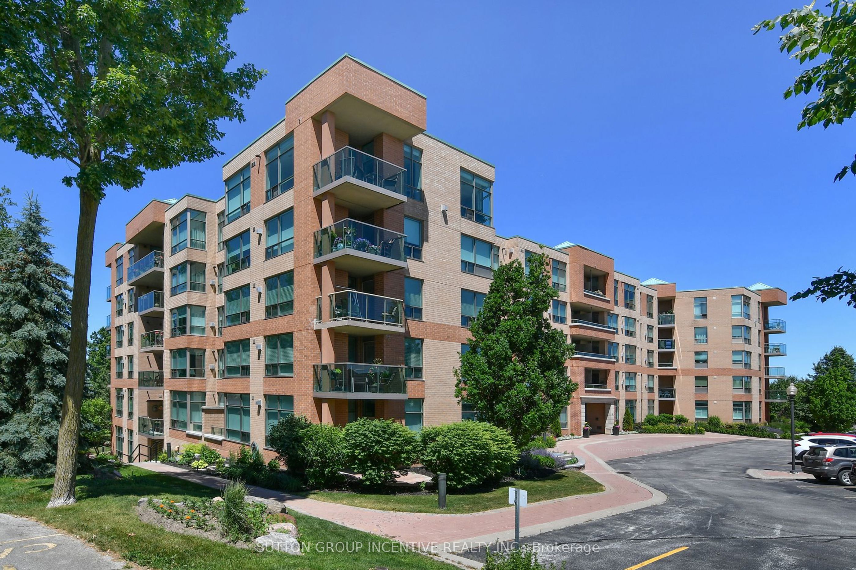 4 Briar Hill Heights 308, New Tecumseth, ON L9R 1Z7 photo 2