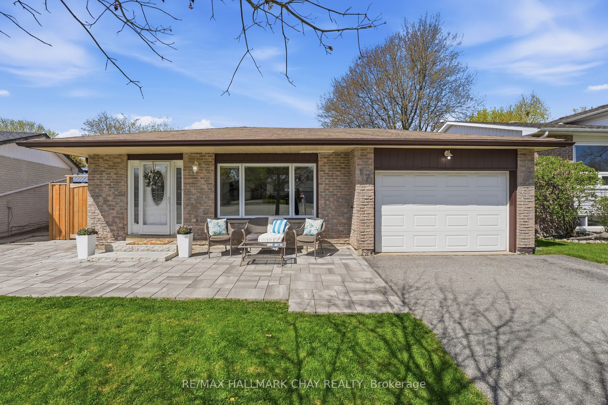 17 Hunter Court, New Tecumseth, ON L9R 1A6