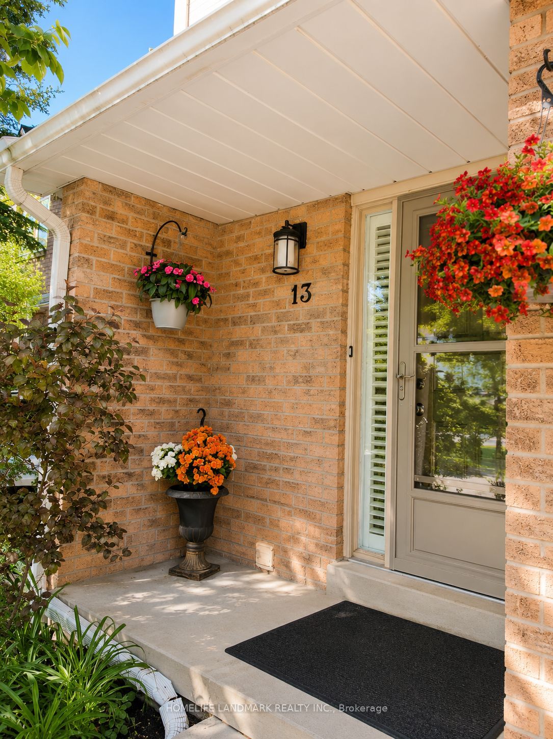 115 Avenue Road 13, Richmond Hill, ON L4C 9N2