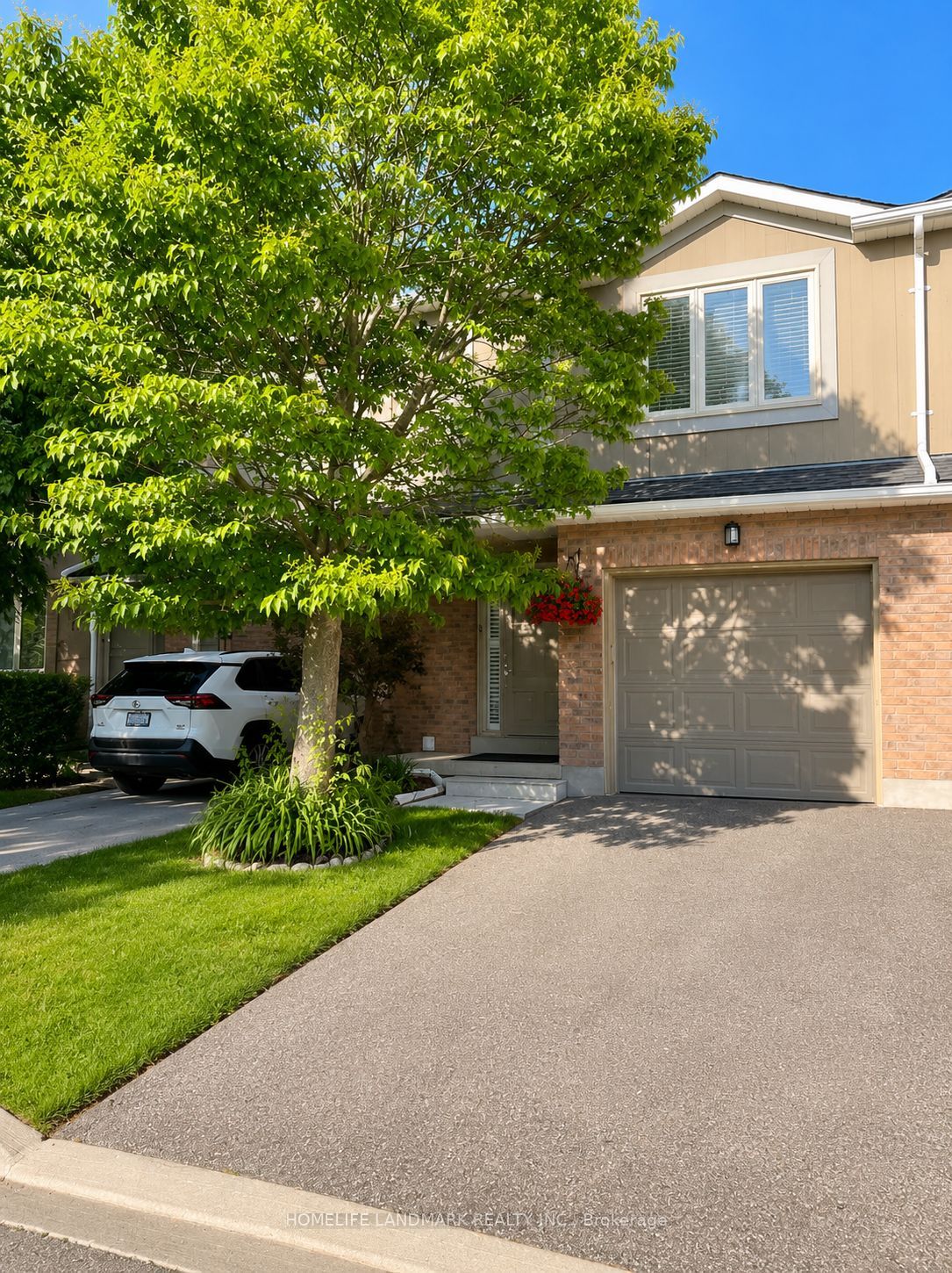 115 Avenue Road 13, Richmond Hill, ON L4C 9N2 photo 2