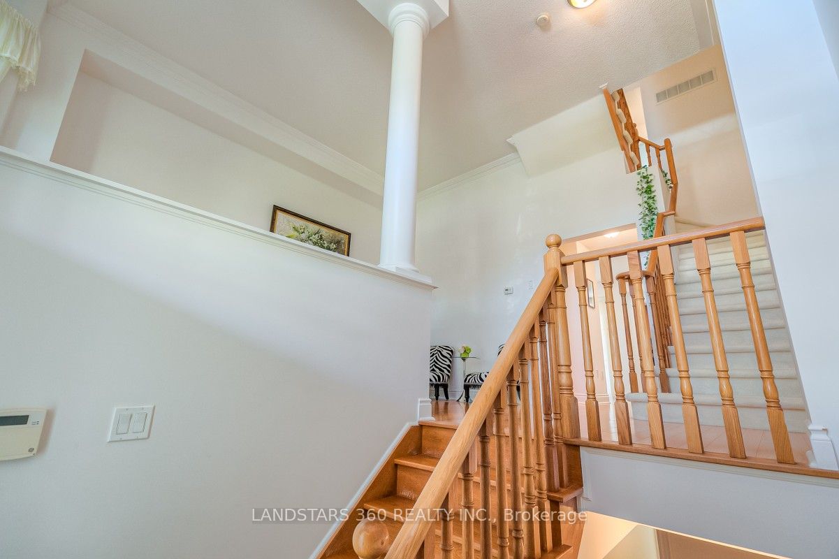 174 Legends Way, Markham, ON L3R 6A9 photo 4