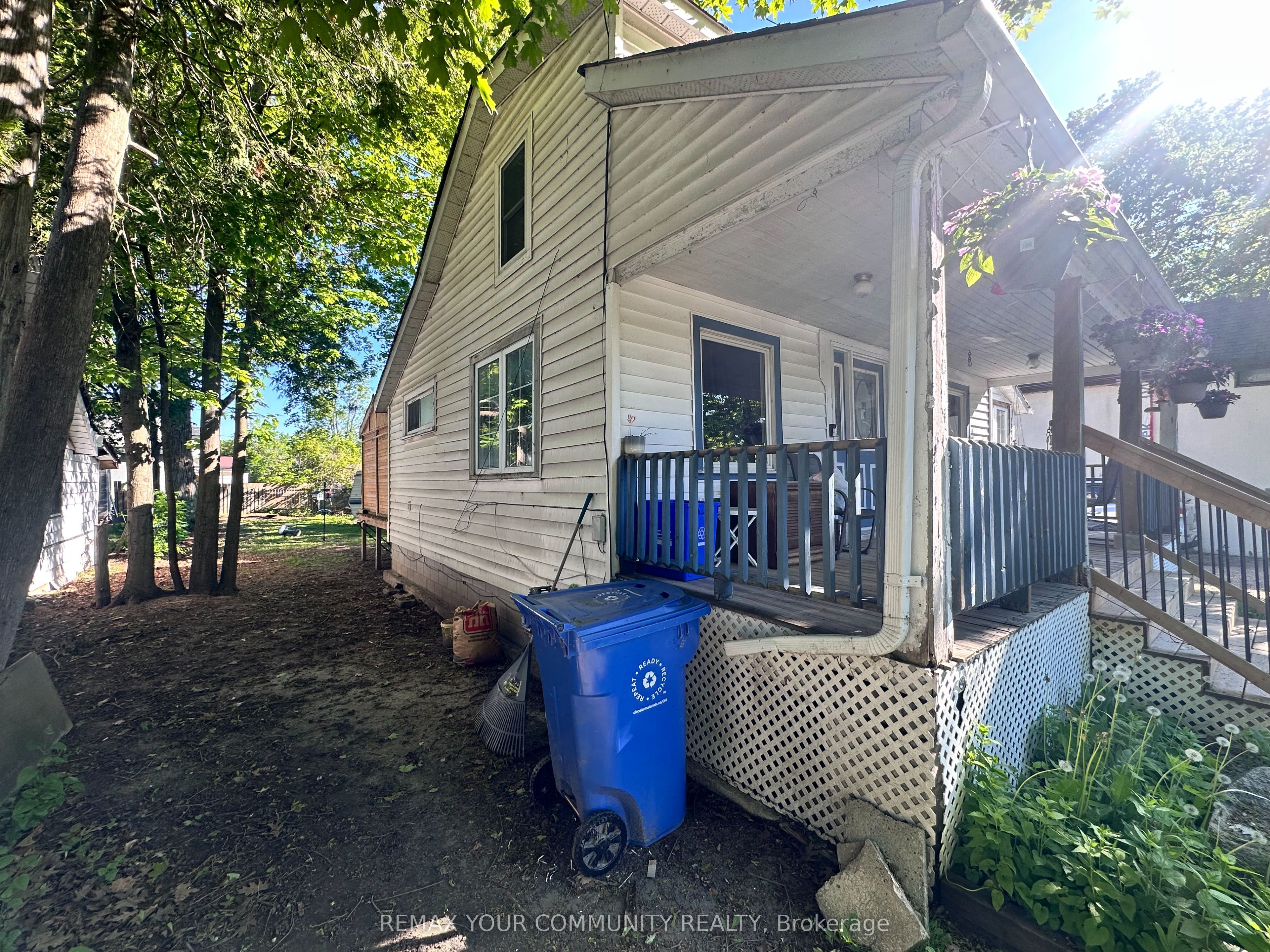 1002 Lake Drive E, Georgina, ON L0E 1L0 photo 5