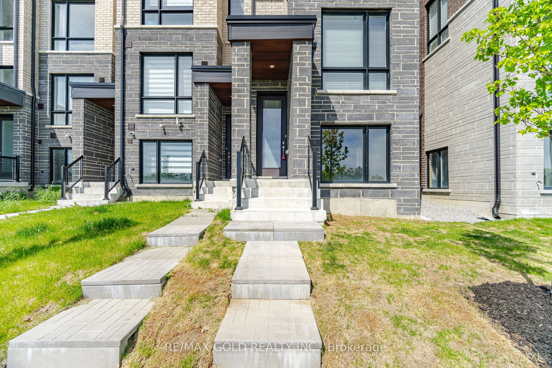 59 Mikayla Lane, Markham, ON L6B 1R1 photo 2