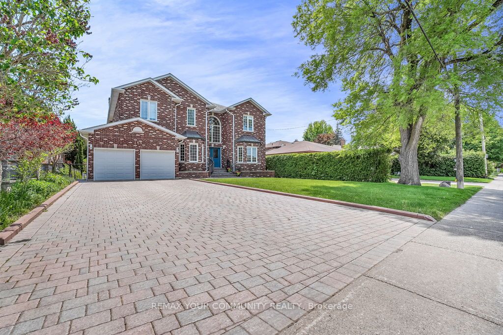 163 Oxford Street, Richmond Hill, ON L4C 4L6 photo 2
