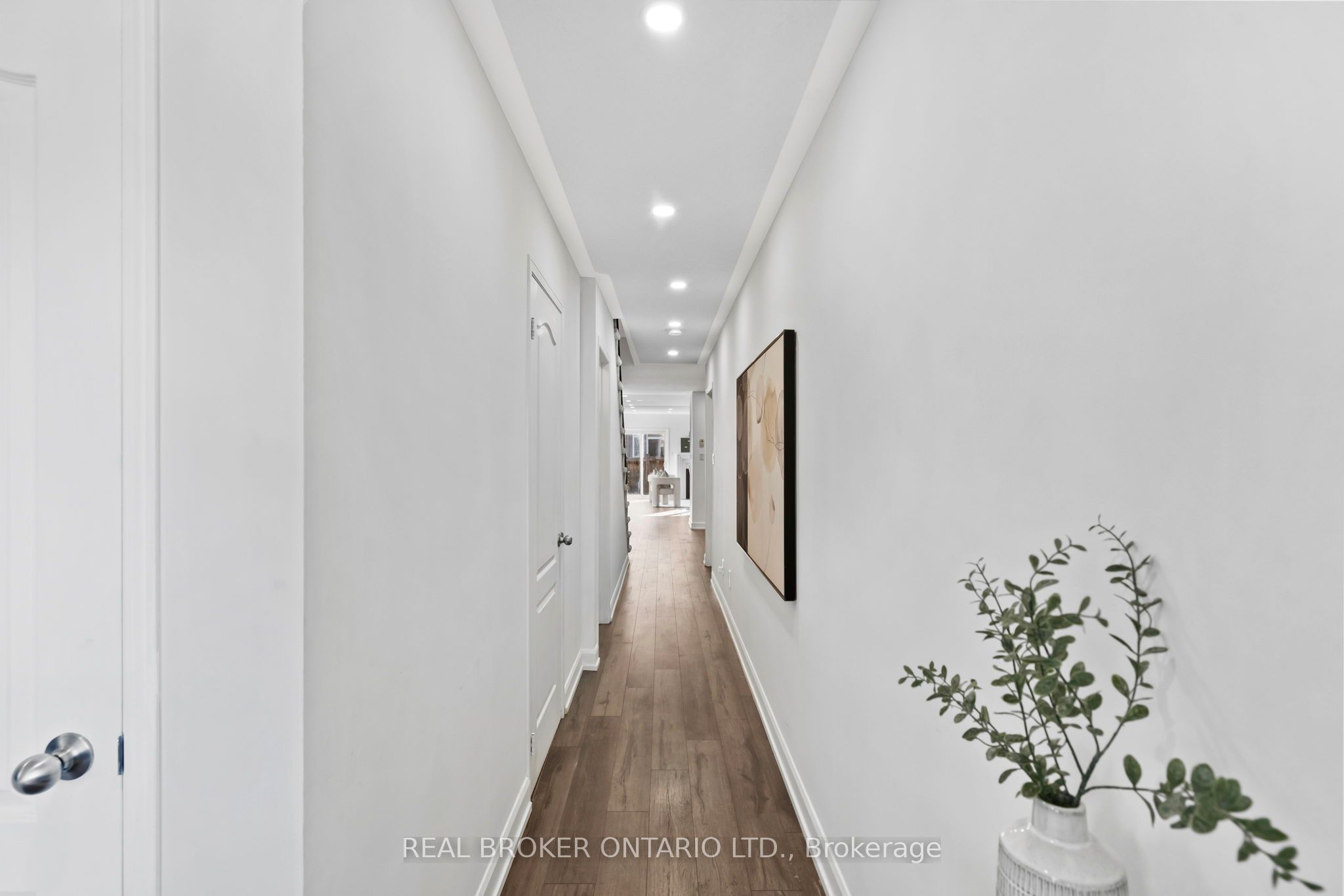 76 Sundragon Trail, Bradford West Gwillimbury, ON L3Z 2A5 photo 3