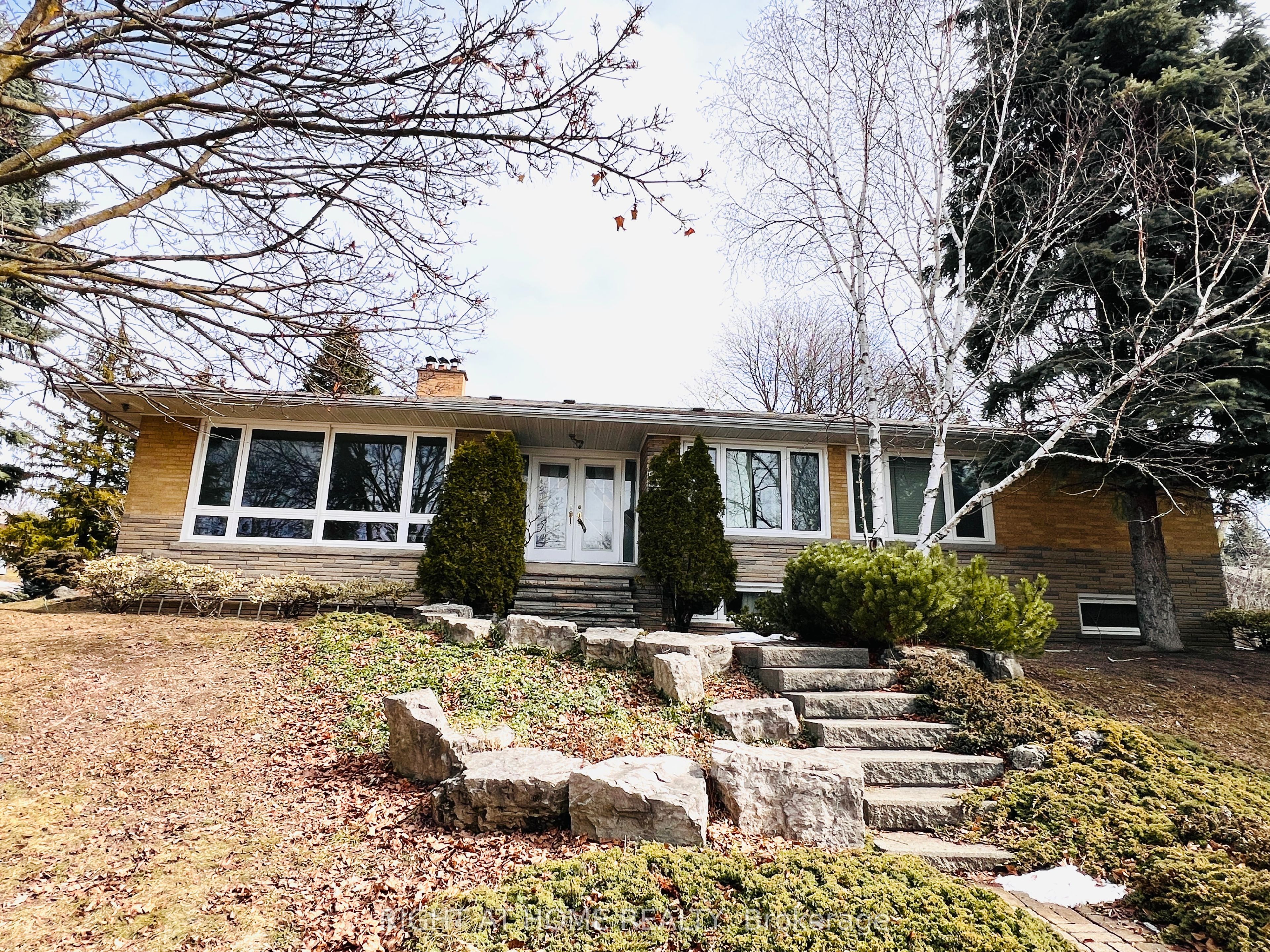 77 Riverside Boulevard, Vaughan, ON L4J 1J1 photo 3