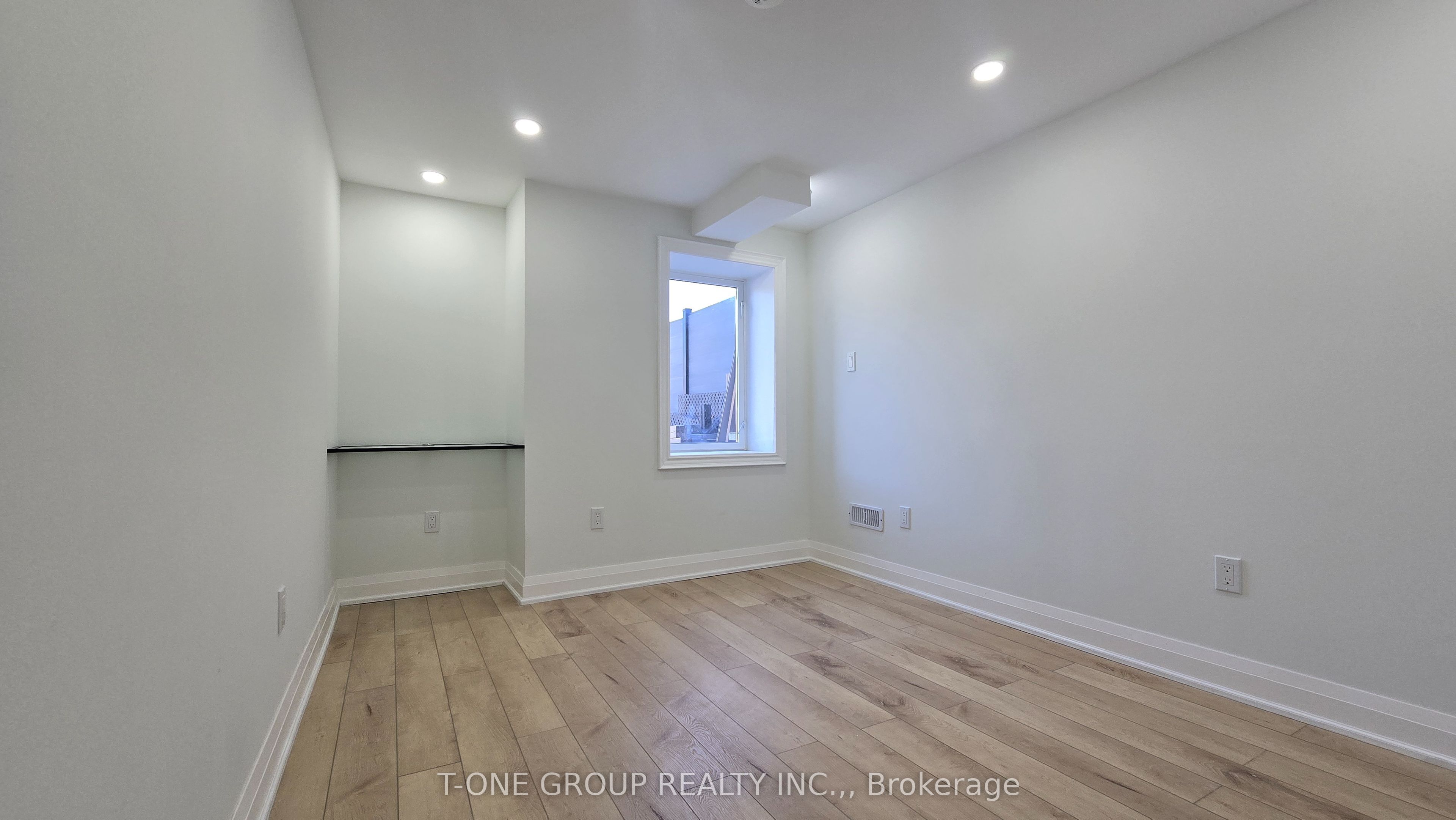 13 Eberly Woods Drive, Markham, ON L6C 1A6 photo 5