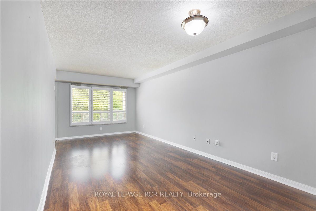 900 Bogart Mill Trail 212, Newmarket, ON L3Y 8V5 photo 5
