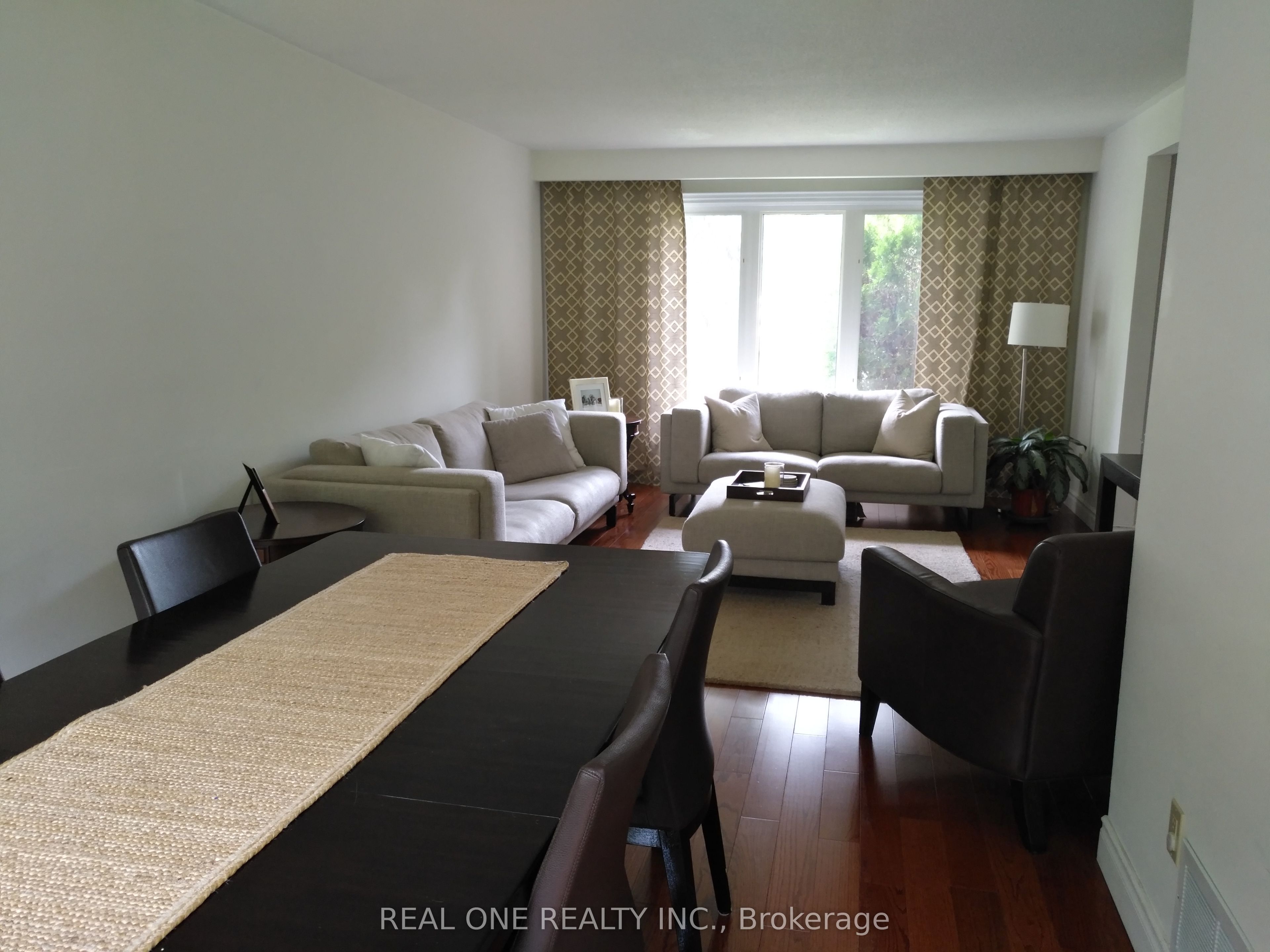 72 Liebeck Crescent, Markham, ON L3R 1Y5 photo 5