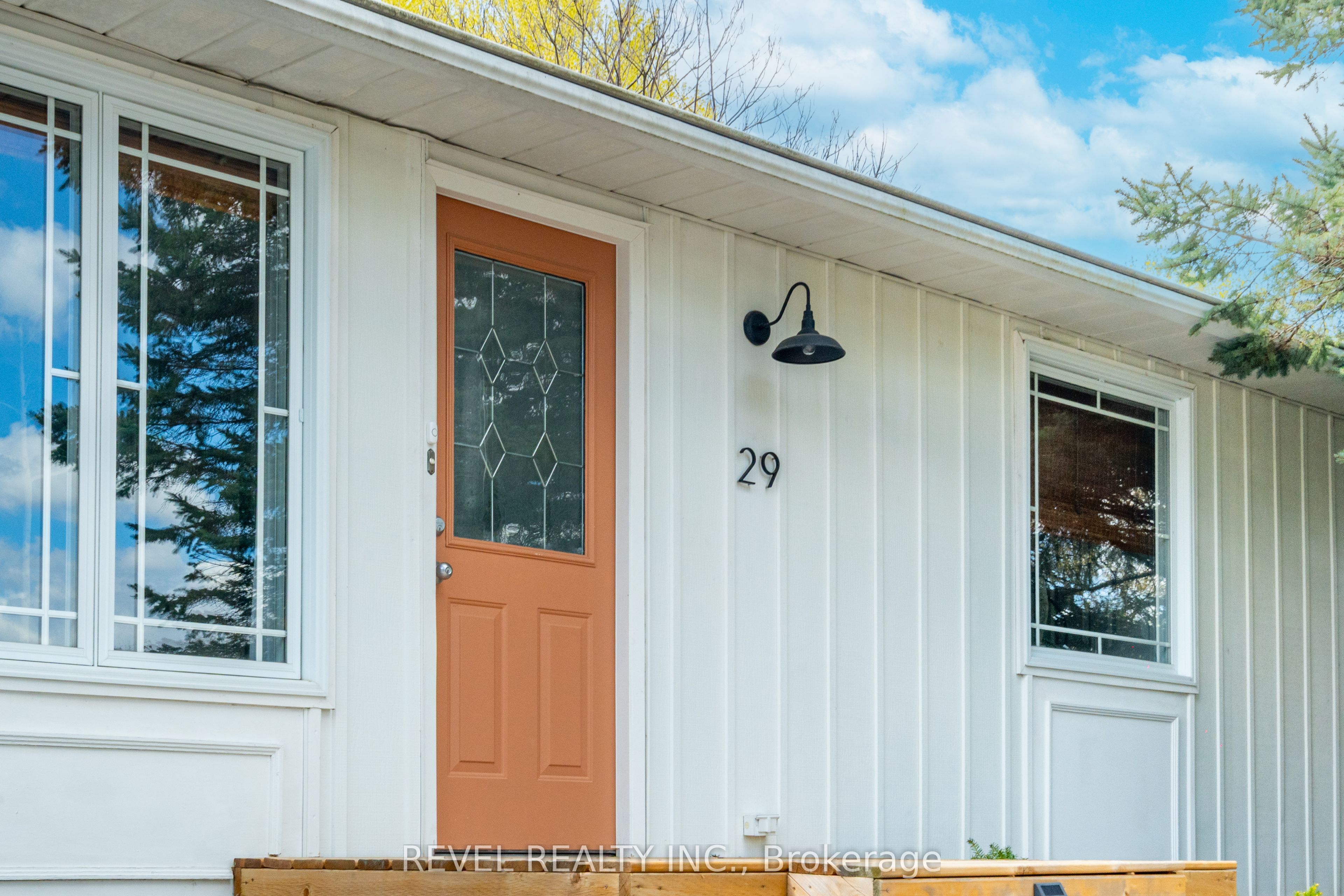 29 Greenaway Street, New Tecumseth, ON L0G 1W0 photo 2