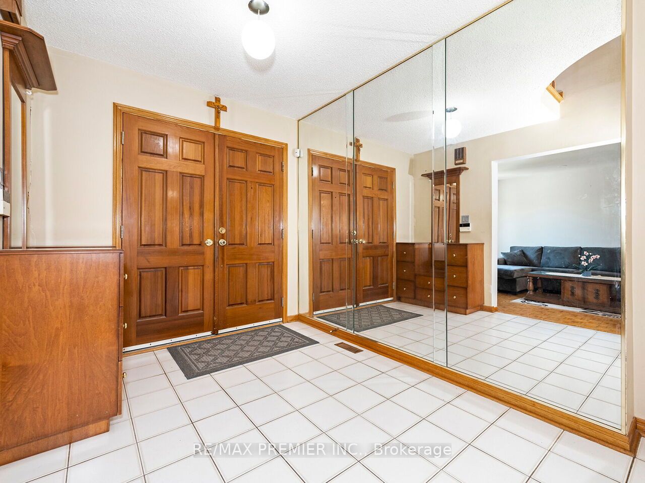 39 Brydon Court, Vaughan, ON L6A 1H7 photo 5