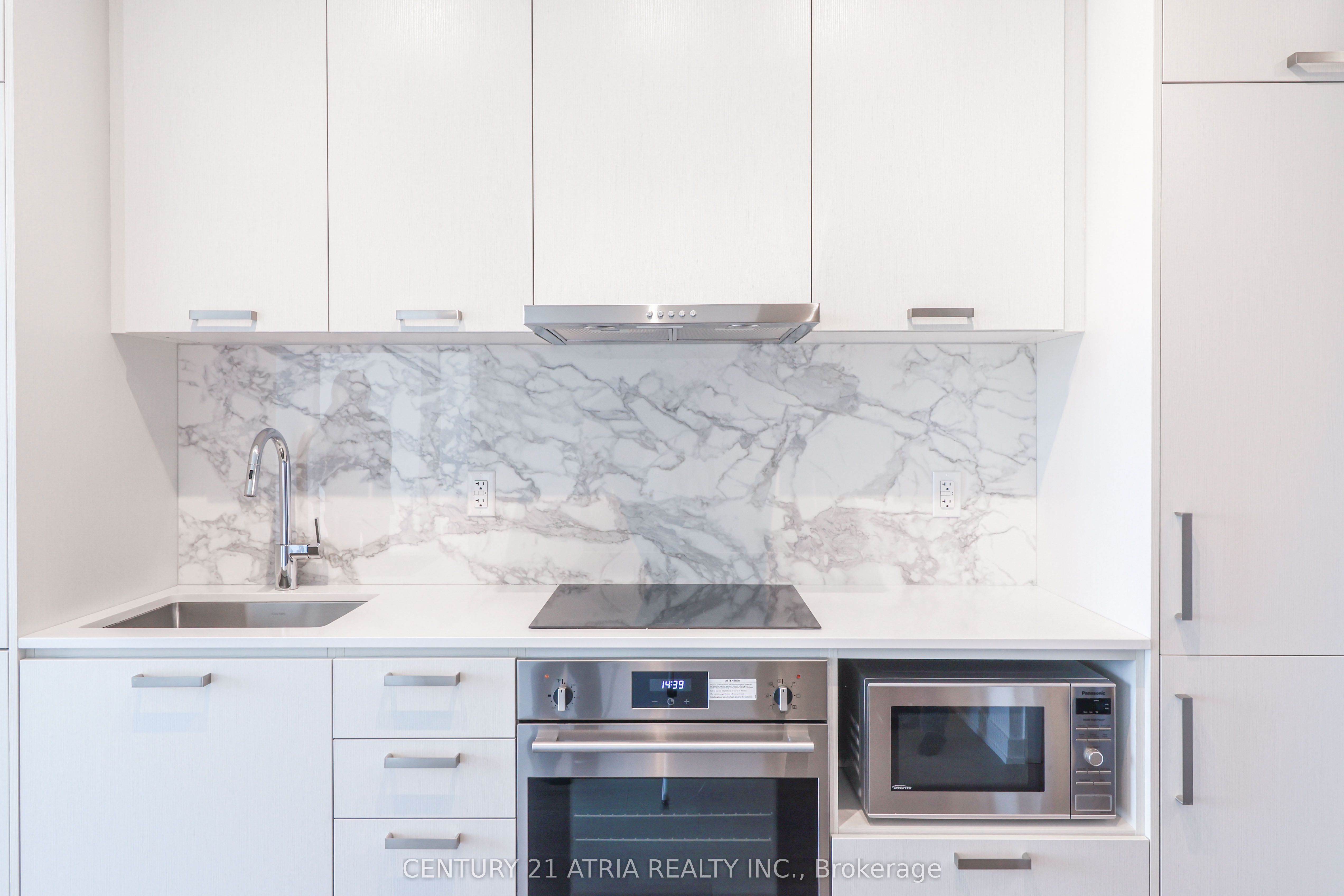 38 Honeycrisp Crescent 1507, Vaughan, ON L4K 0M8 photo 5