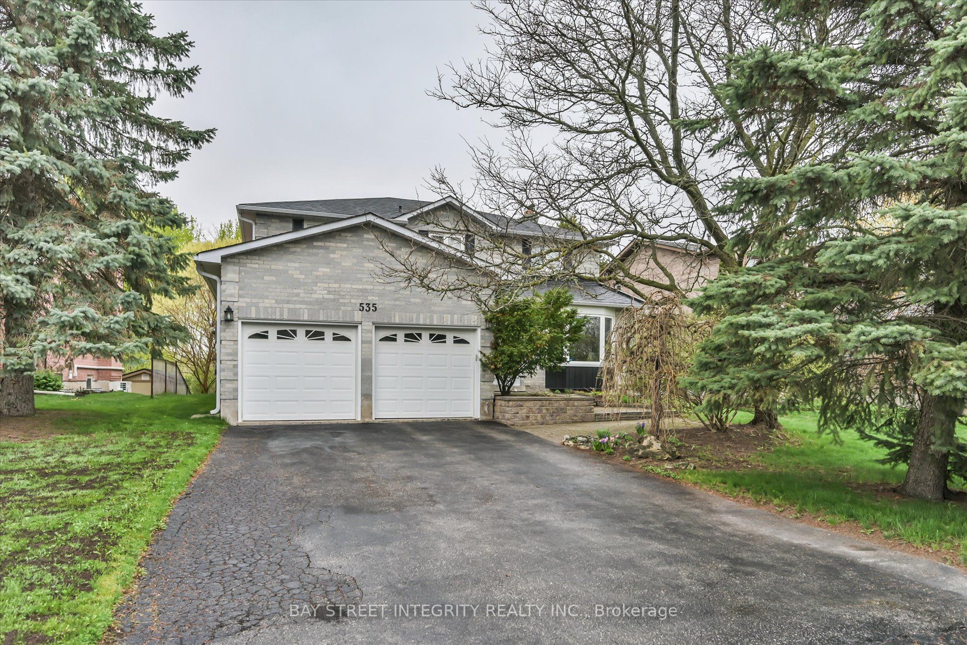535 Malvern Crescent, Newmarket, ON L3Y 7L7