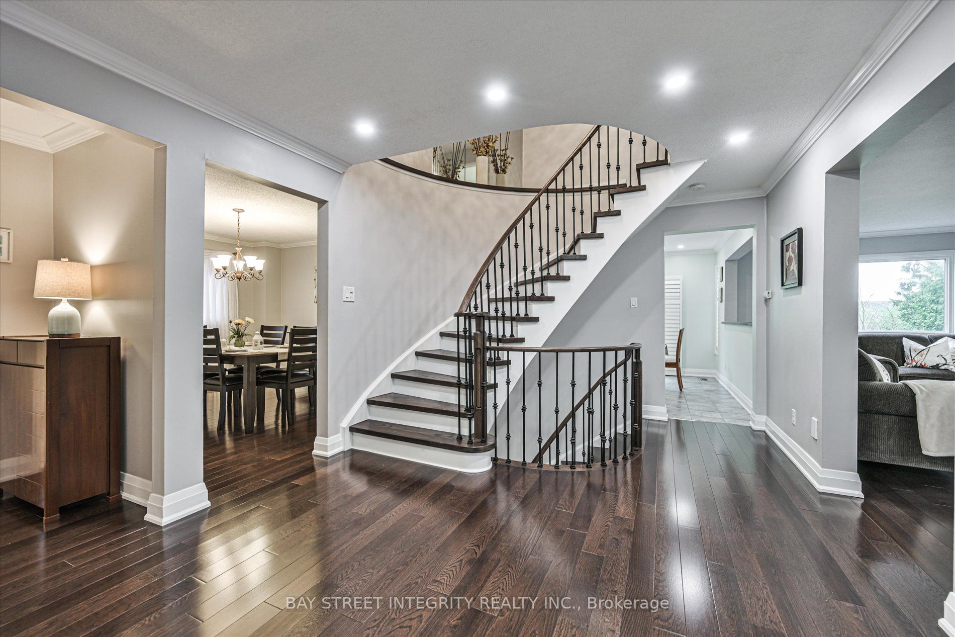 535 Malvern Crescent, Newmarket, ON L3Y 7L7 photo 4