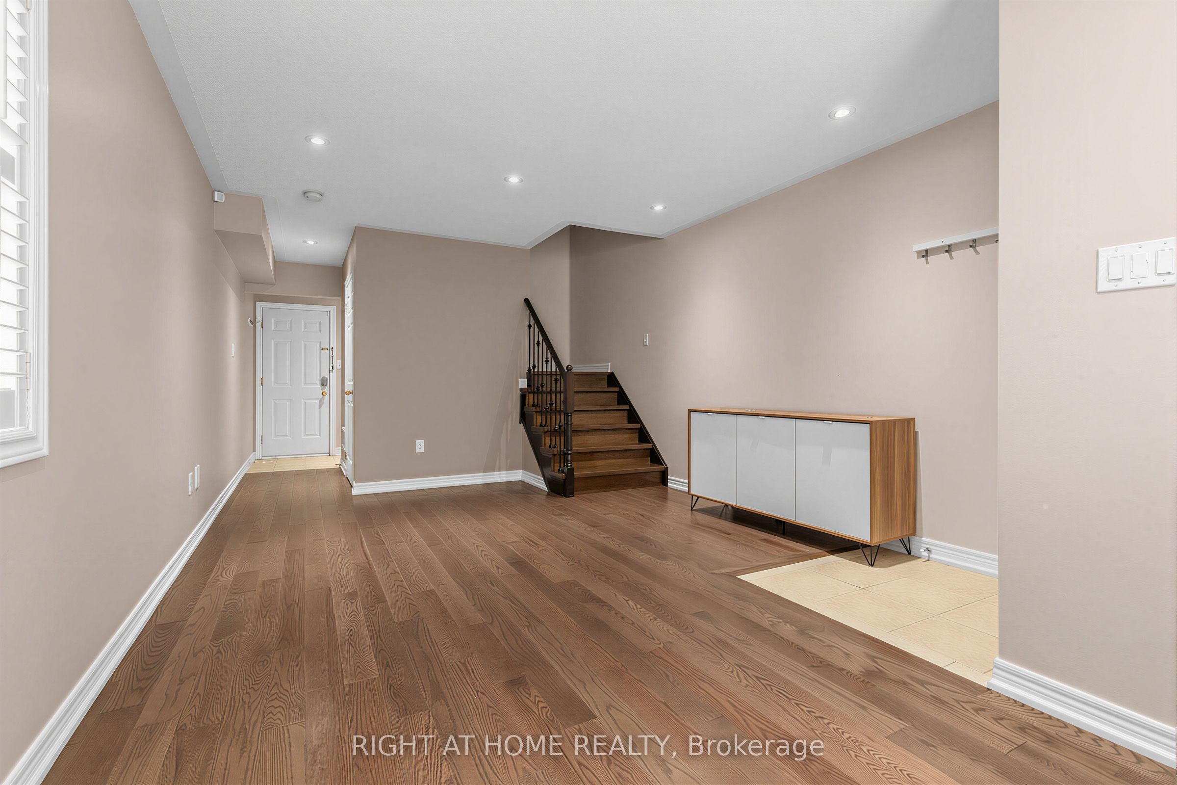 2628 Bur Oak Avenue, Markham, ON L6B 1J2 photo 4