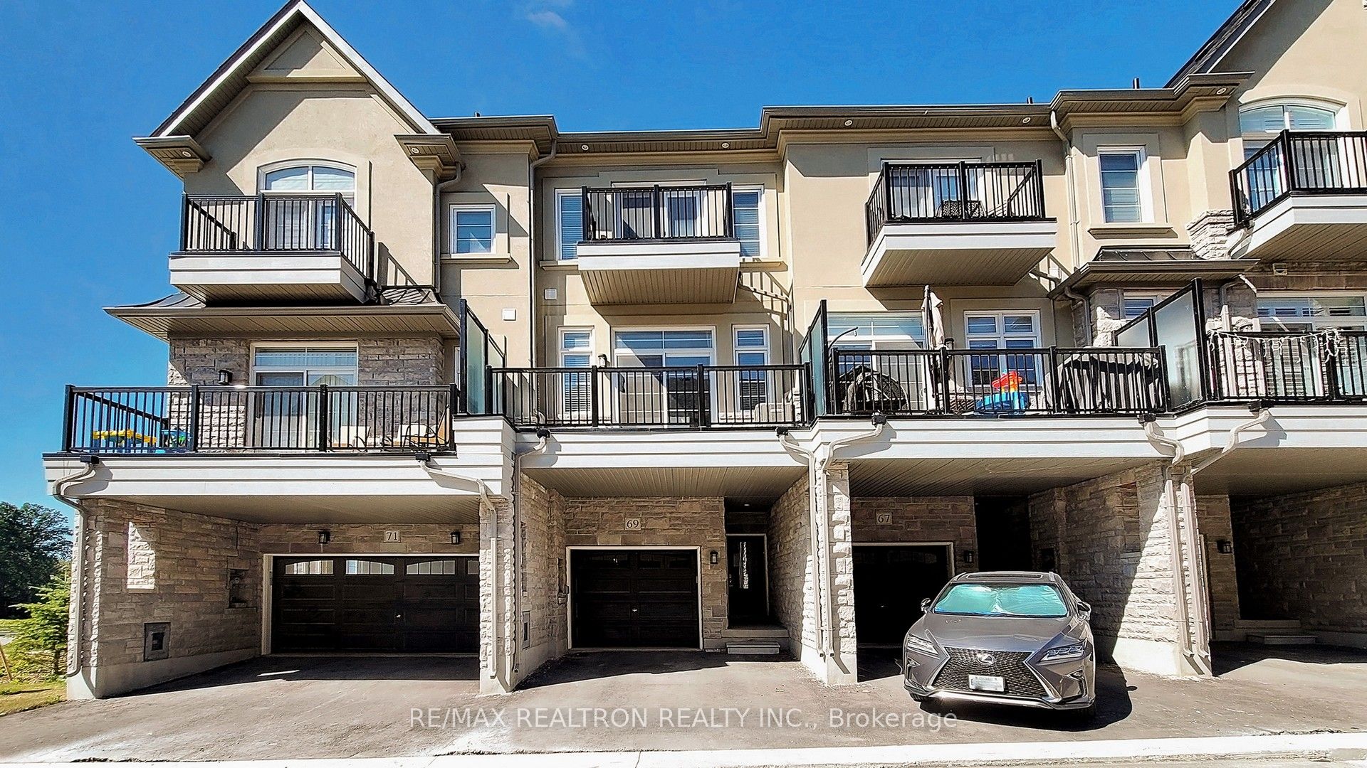 69 New Yorkton Avenue, Markham, ON L6C 0Y5 photo 2