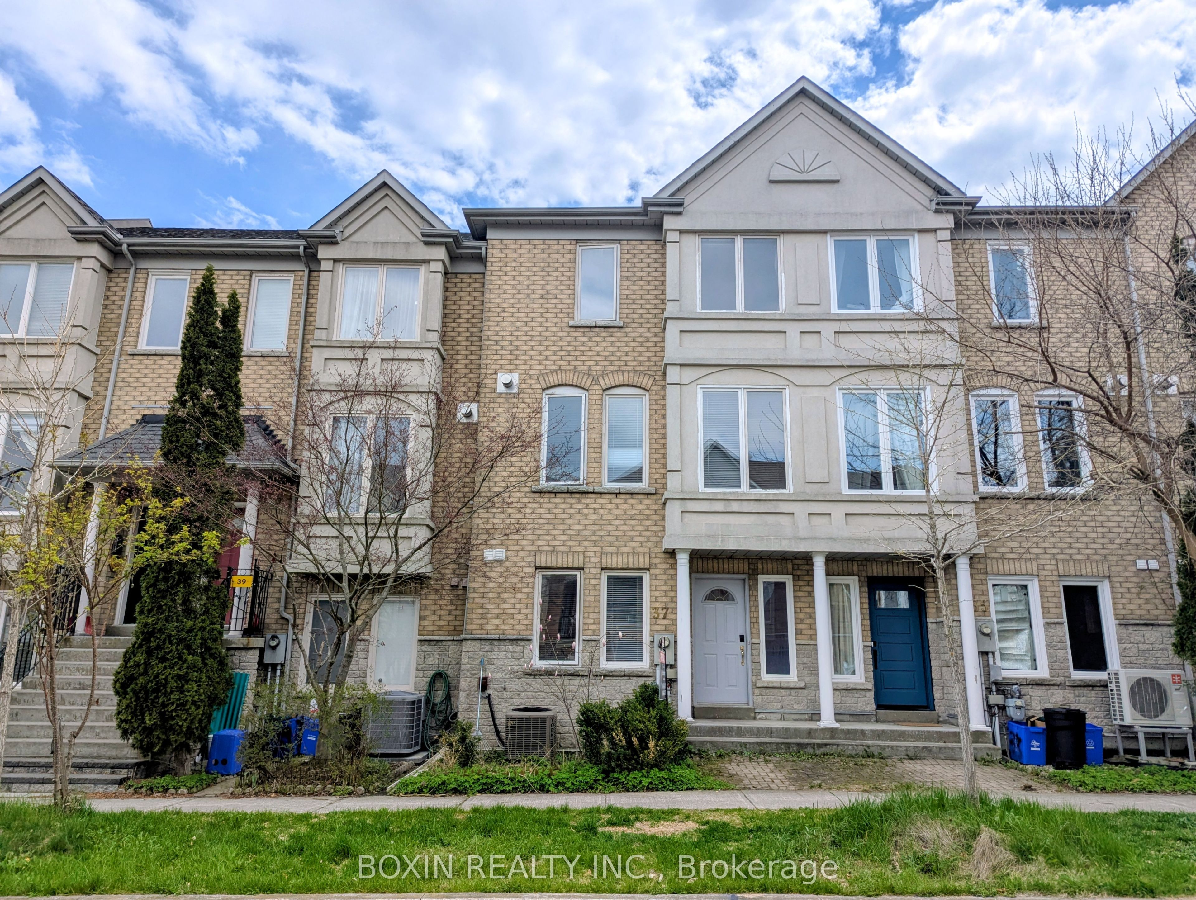 37 Orchid Road, Markham, ON L3T 7V2