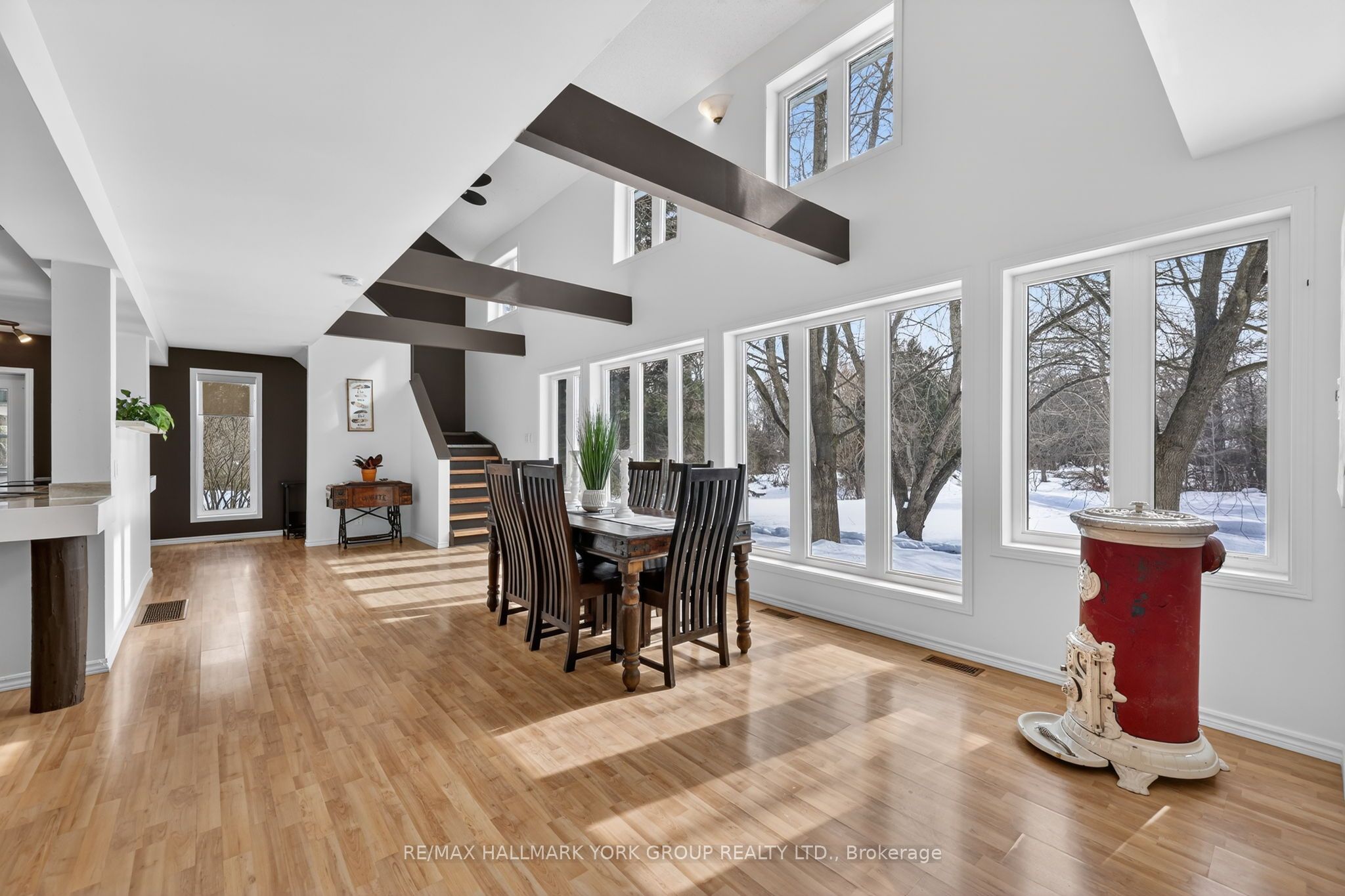 5768 Smith Boulevard, Georgina, ON L0E 1A0 photo 2