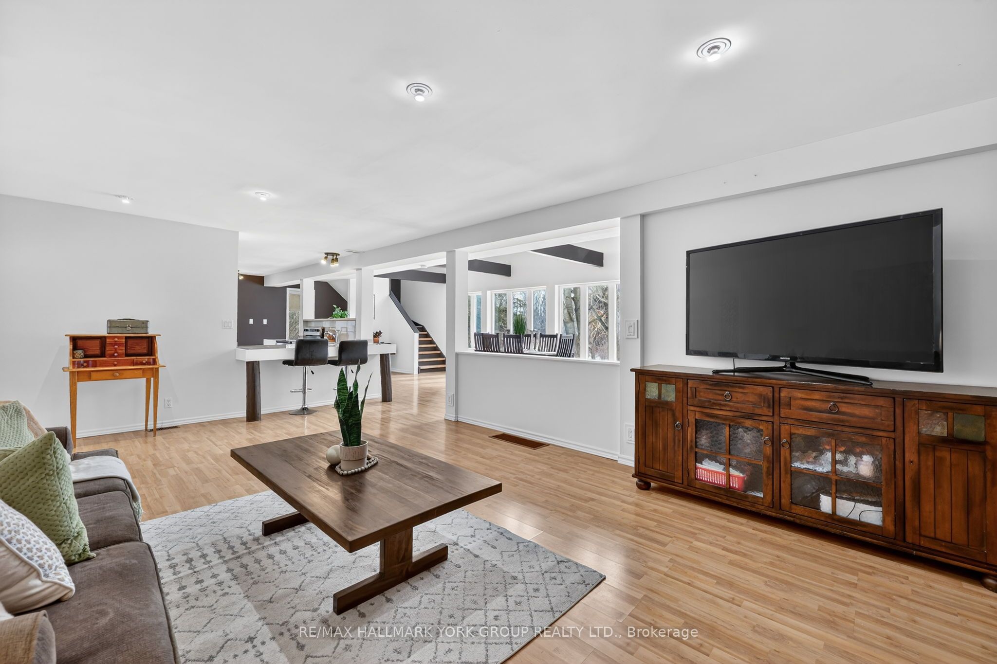 5768 Smith Boulevard, Georgina, ON L0E 1A0 photo 5