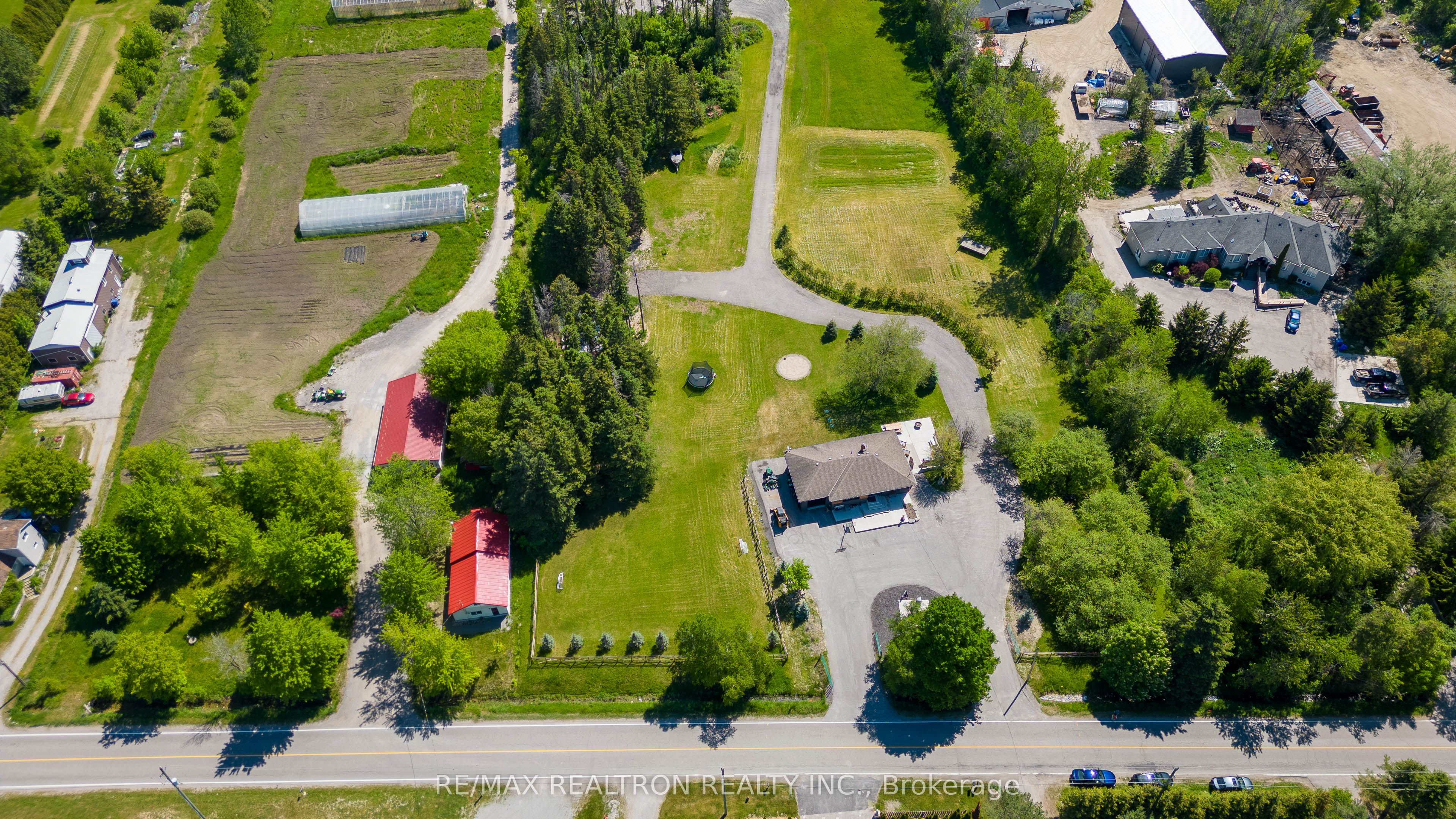 18367 Keele Street, King, ON L7B 0G5 photo 3