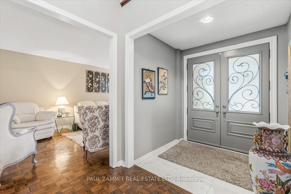 236 Green Lane, Markham, ON L3T 7H7 photo 5