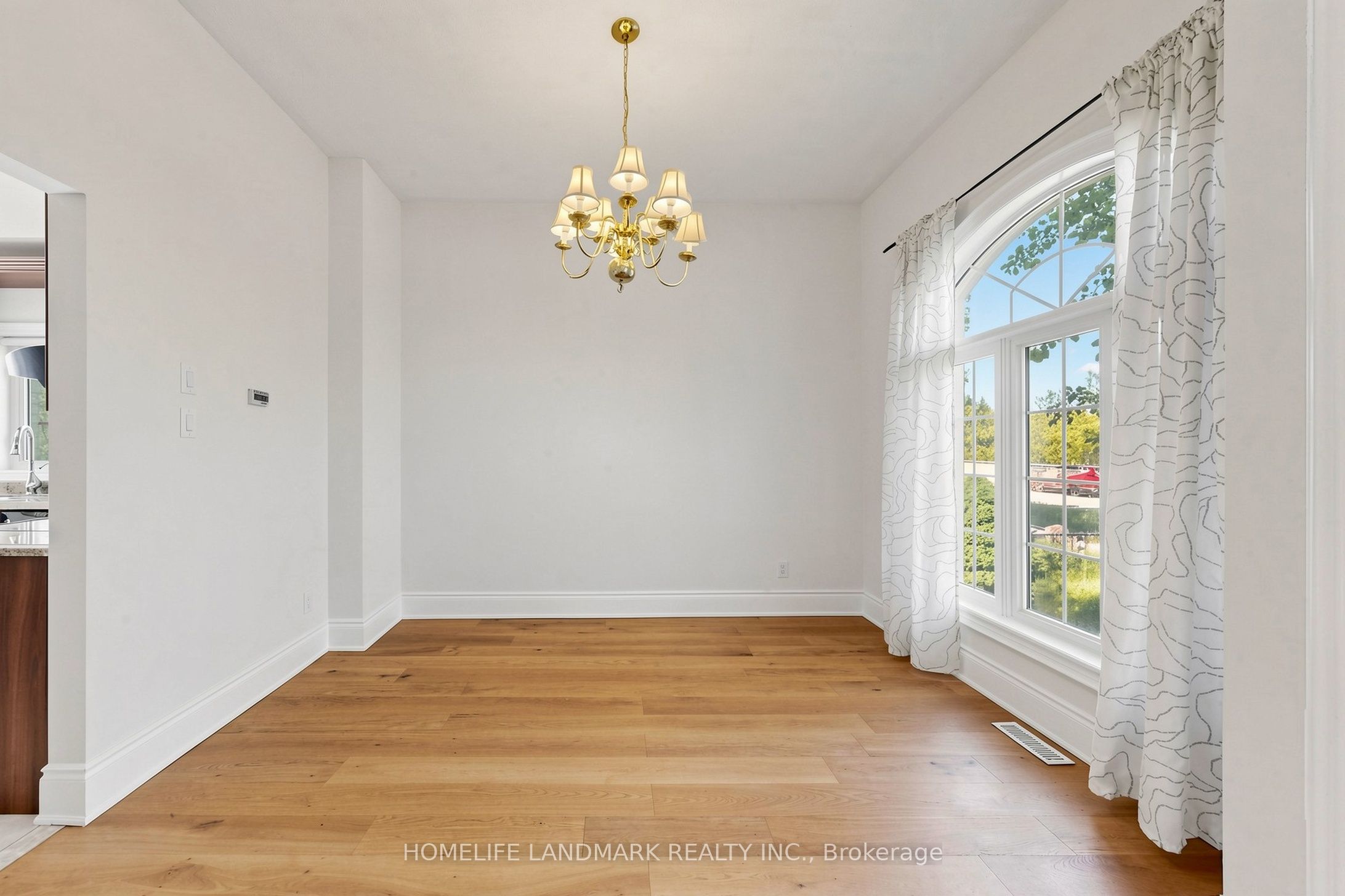 209 Redstone Road, Richmond Hill, ON L4S 2E2 photo 5