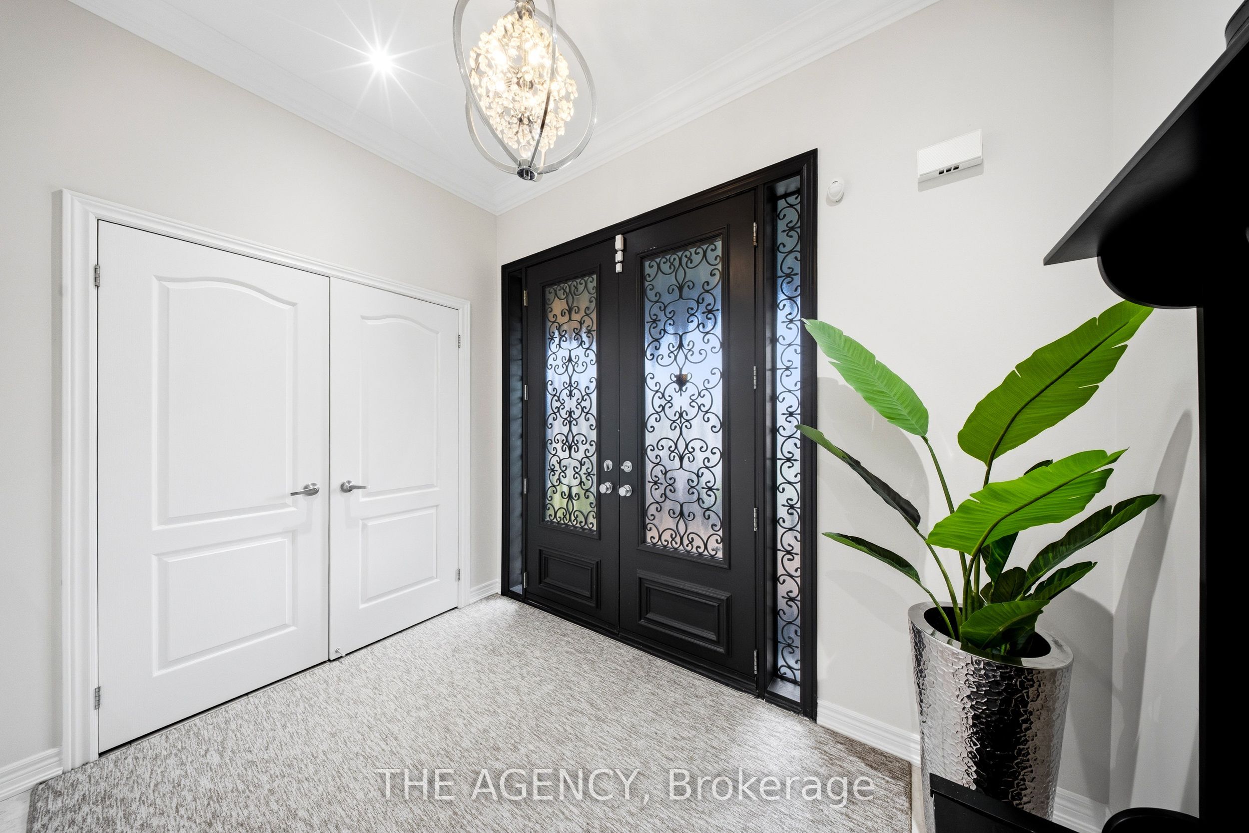 36 Zoran Lane, Vaughan, ON L6A 4G1 photo 3