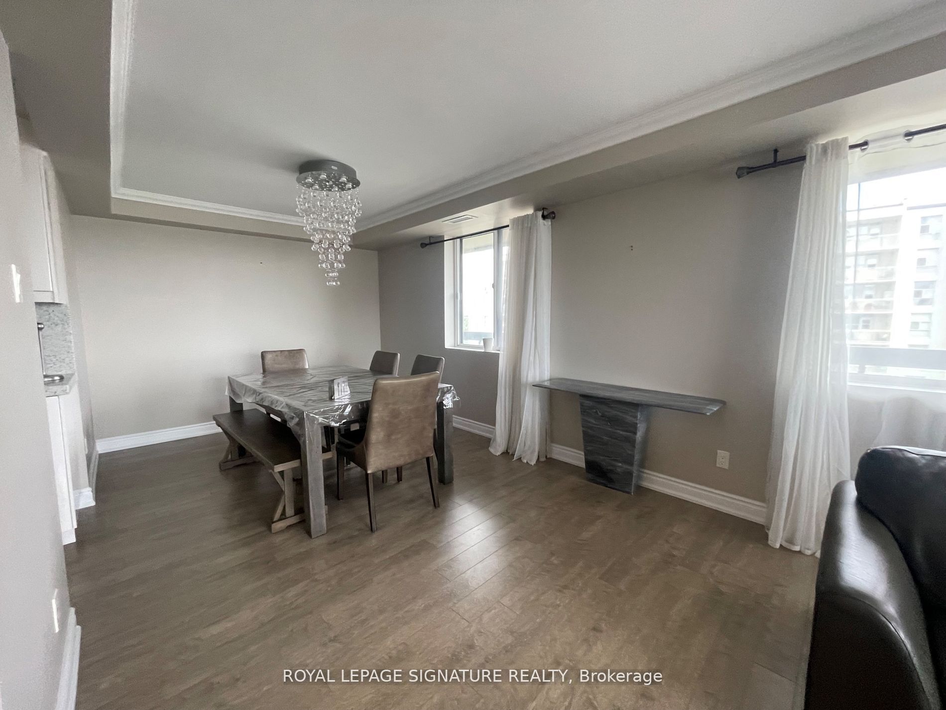 8111 Yonge Street 1010, Markham, ON L3T 4V9 photo 3
