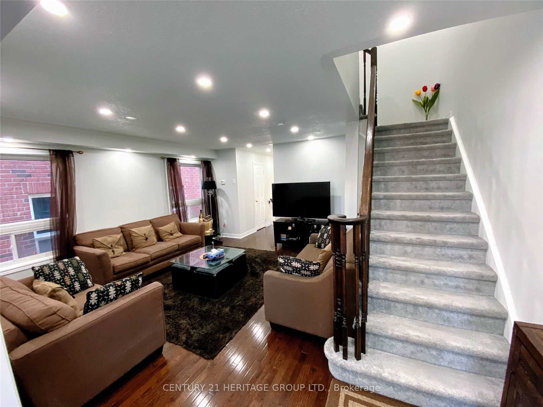 115 Harvest Hills Boulevard, East Gwillimbury, ON L9N 0B4 photo 5