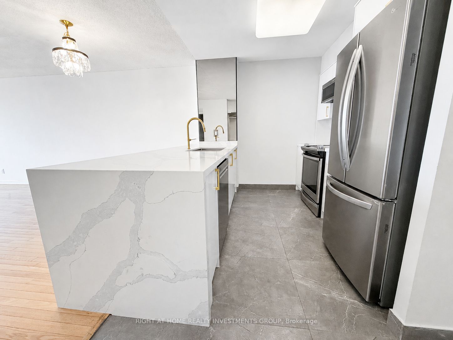 29 Northern Heights Drive 1101, Richmond Hill, ON L4B 4L8 photo 3