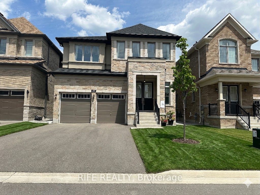 177 Sikura Circle, Aurora, ON L4G 3Z1