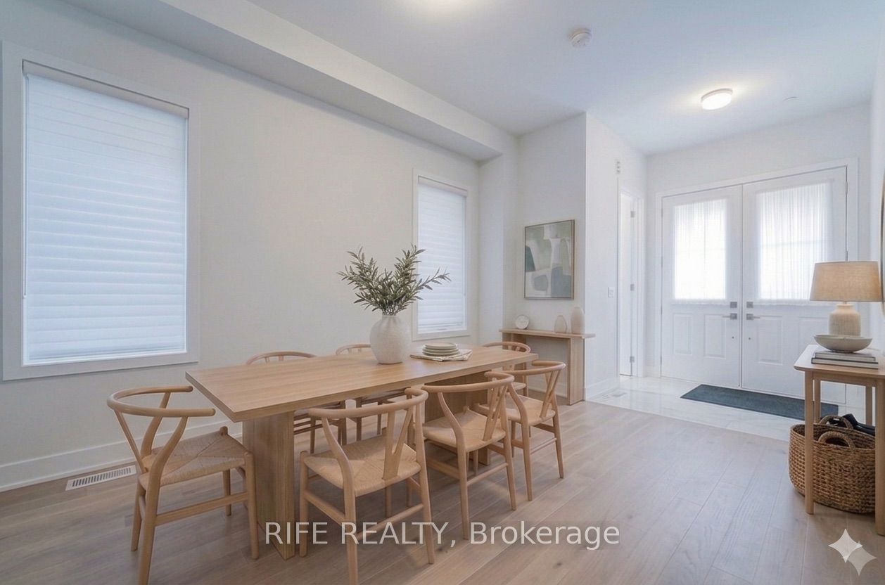 177 Sikura Circle, Aurora, ON L4G 3Z1 photo 3