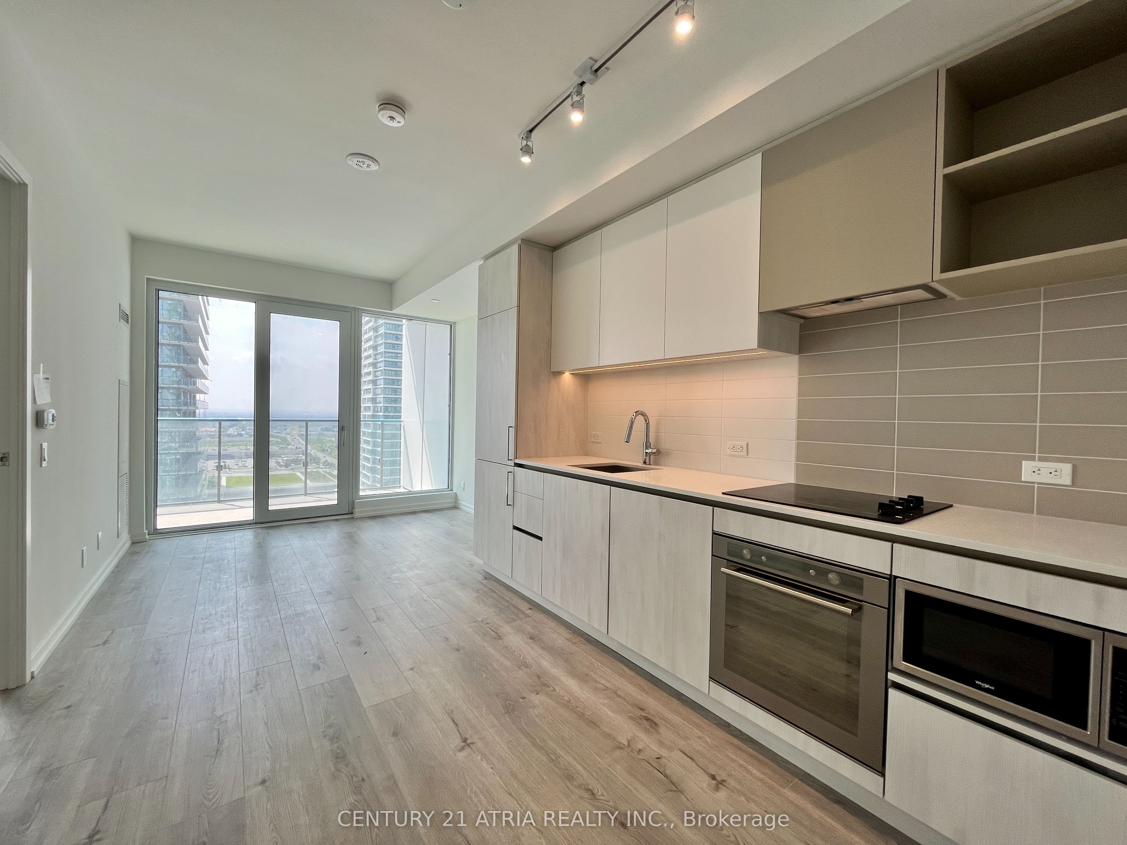 7890 Jane Street 2103, Vaughan, ON L4K 0K9 photo 3