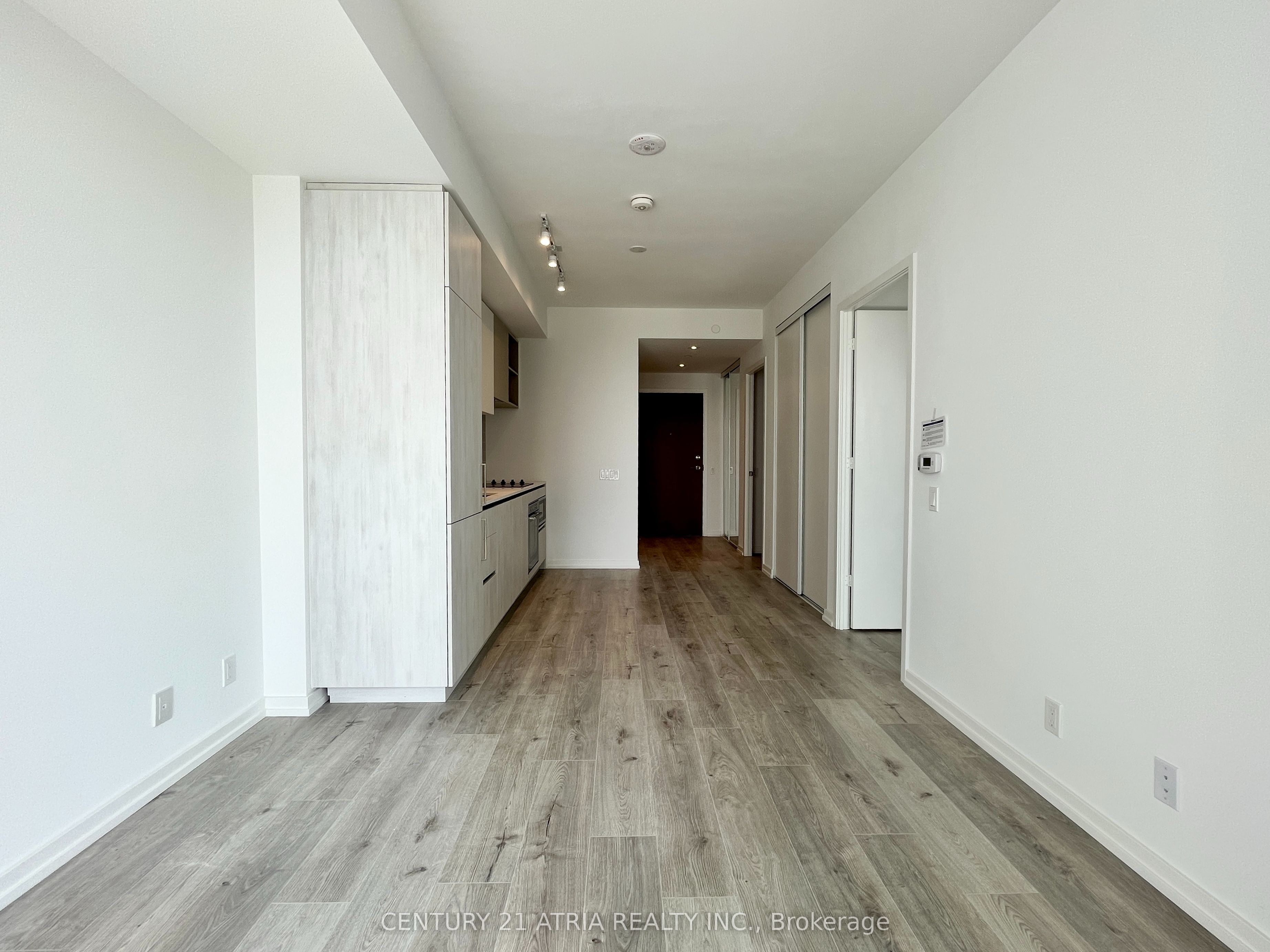 7890 Jane Street 2103, Vaughan, ON L4K 0K9 photo 4