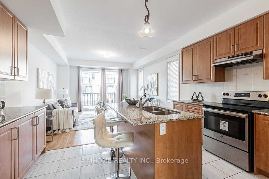 116 Frederick Wilson Avenue, Markham, ON L6B 1P7 photo 3