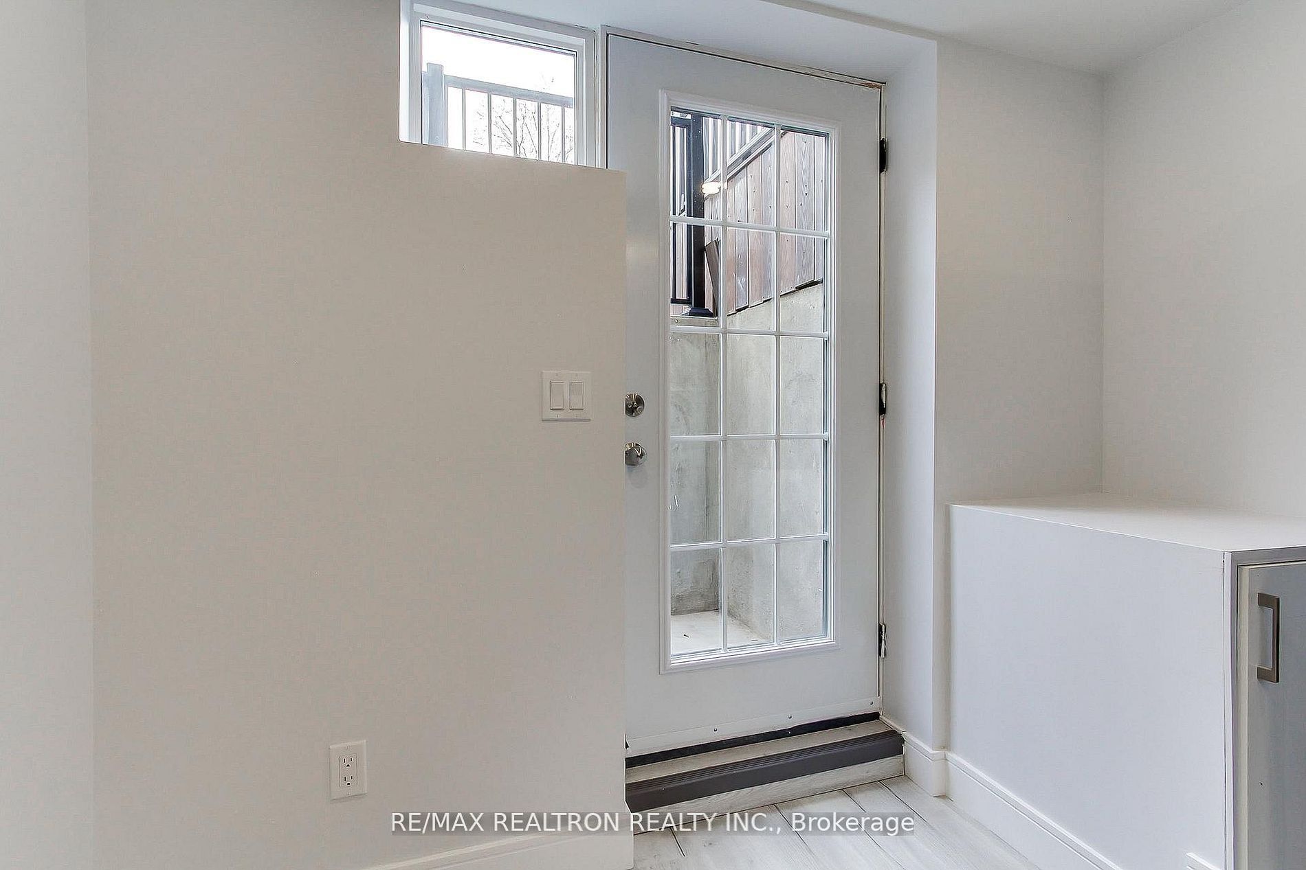 31 Goodman Crescent Bsmnt A, Vaughan, ON L6A 1E8 photo 4